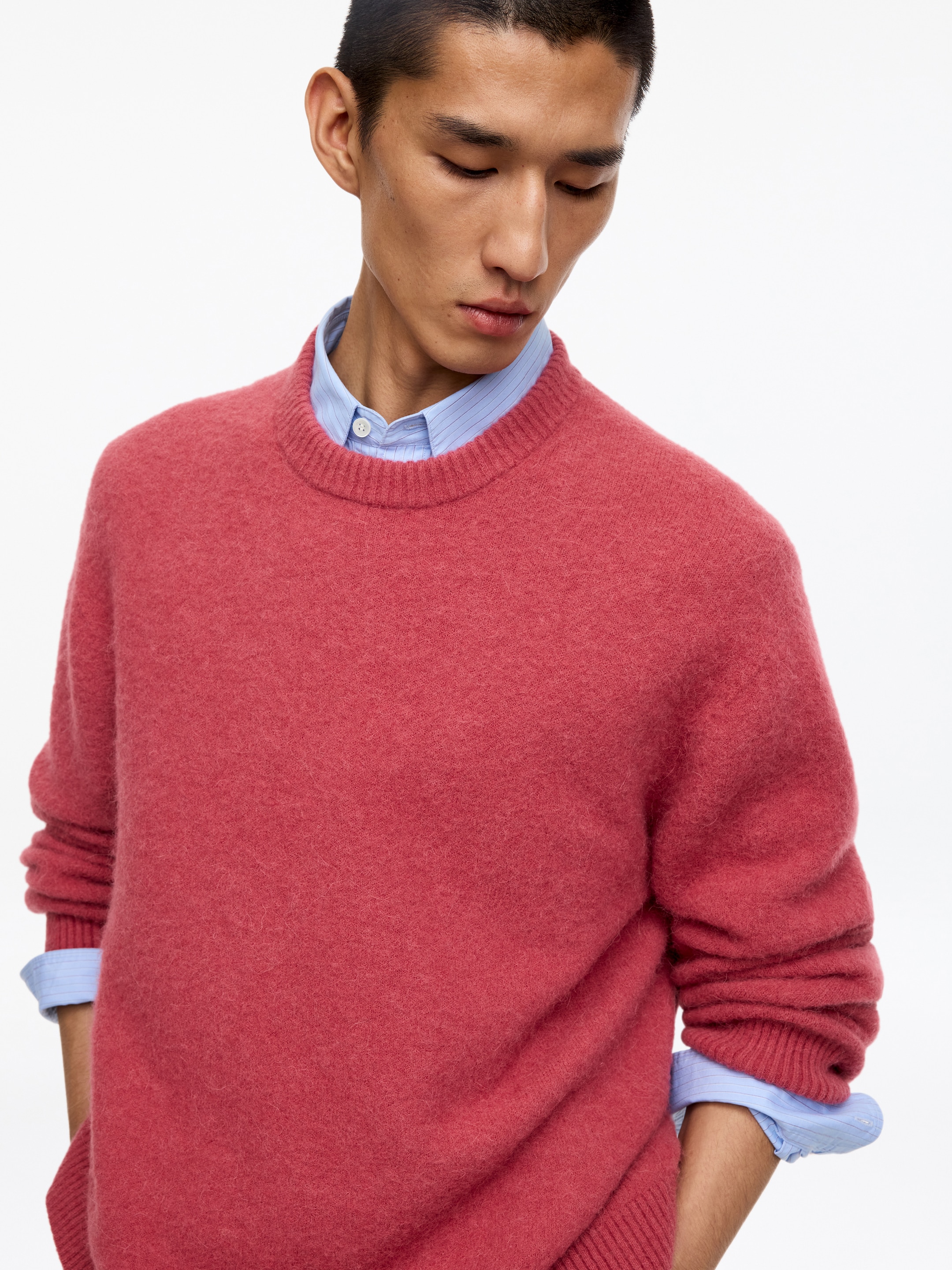 Alpaca-Merino Wool Blend Jumper - Raspberry Red - Relaxed fit - men - StillMedia/Lookbook - 3