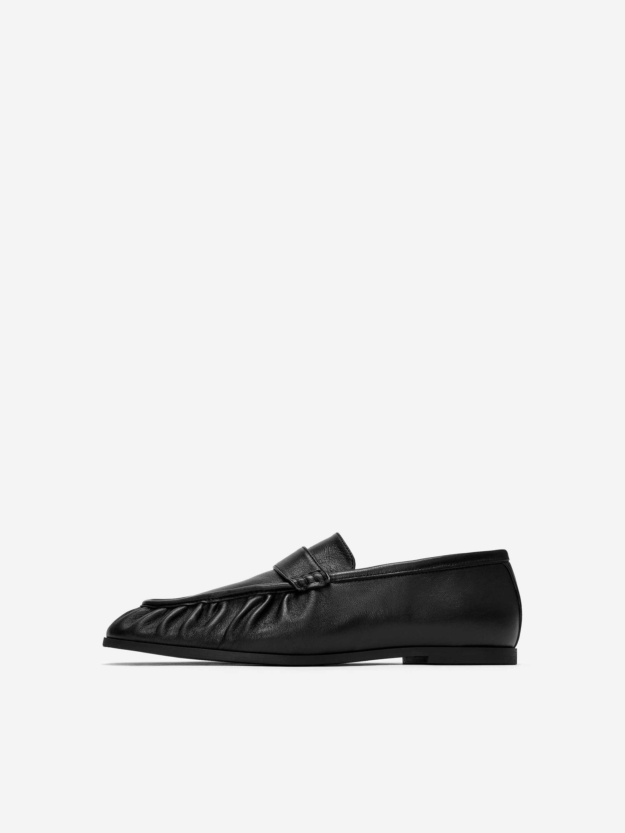 Soft Leather Loafers - Black - Women - StillMedia/DescriptiveStillLife - 5