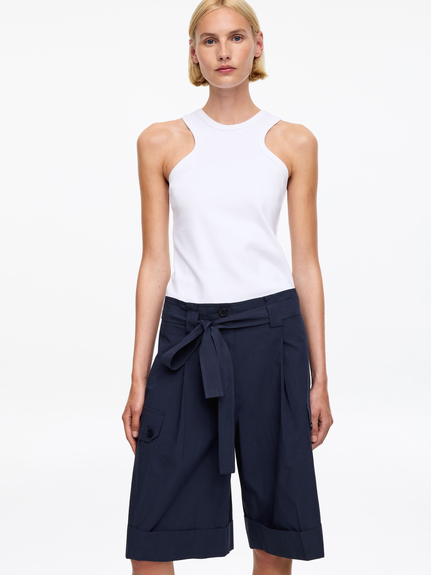Pima Cotton Utility Shorts - Dark Blue - Relaxed fit - Women - StillMedia/Lookbook - 4