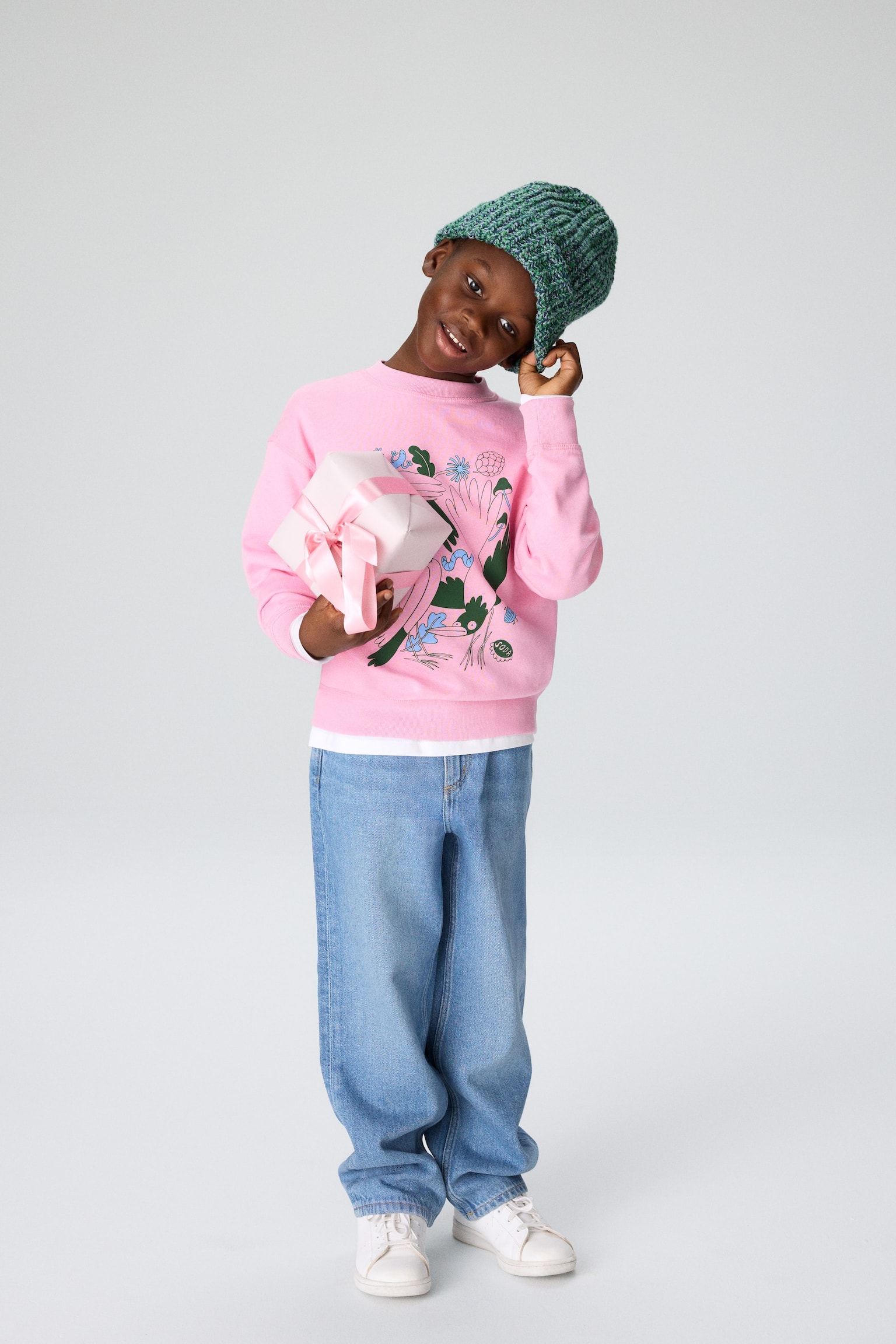 Stickad mössa i bomull - Blå/grön/vit/Rosa/grön - 2