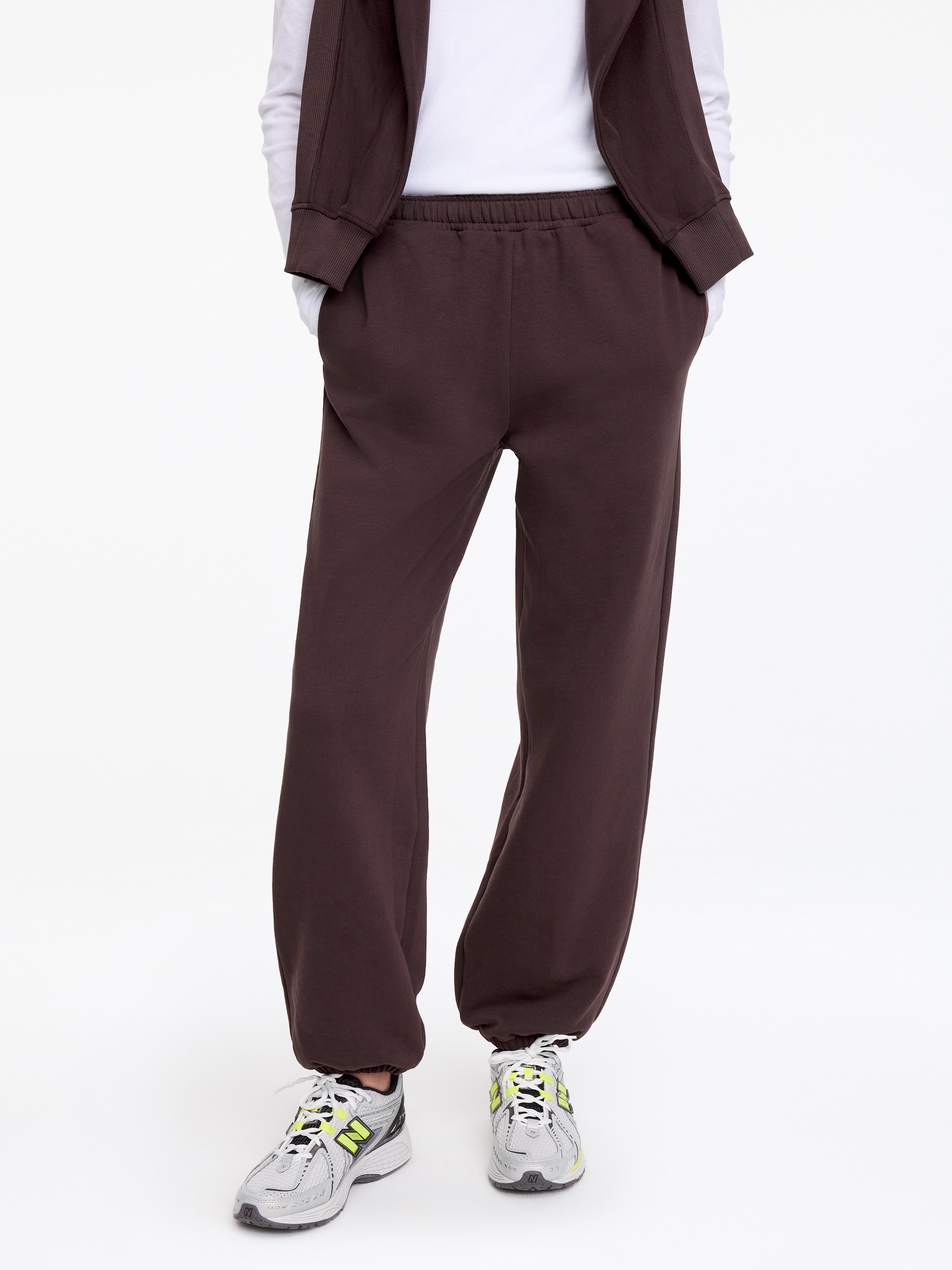 Spodnie dresowe z ręcznikowego materiału - Brązowy - Fason normalny - Women - StillMedia/Lookbook - 5