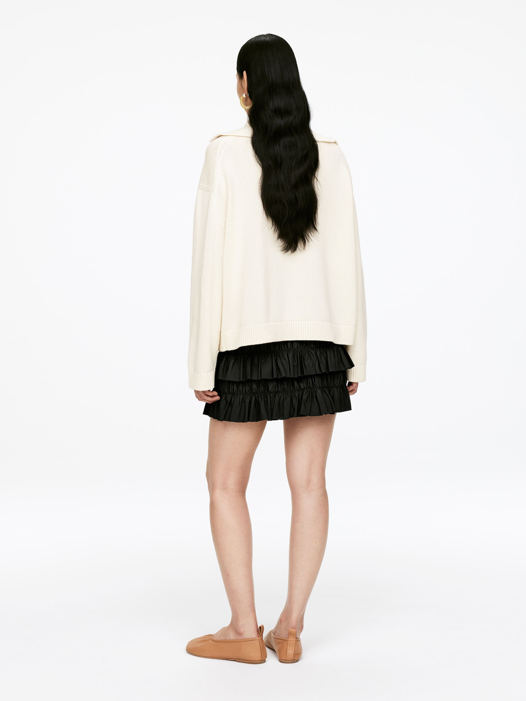 Frill Mini Skirt - Black - Slim fit - Women - StillMedia/Lookbook - 4