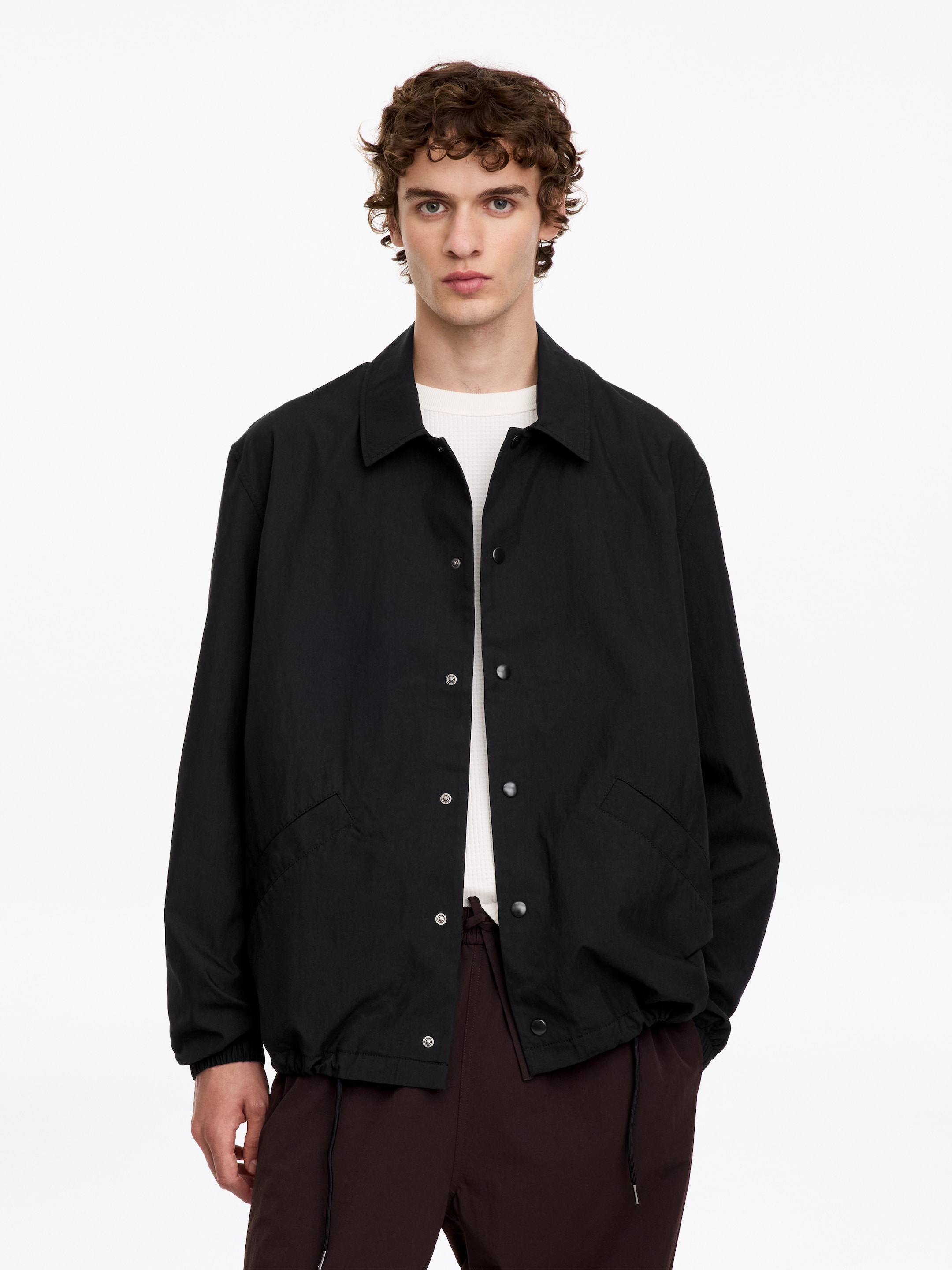 ARKET ACTIVE Coachjacke - Schwarz - Regular Fit - men - StillMedia/Lookbook - 3