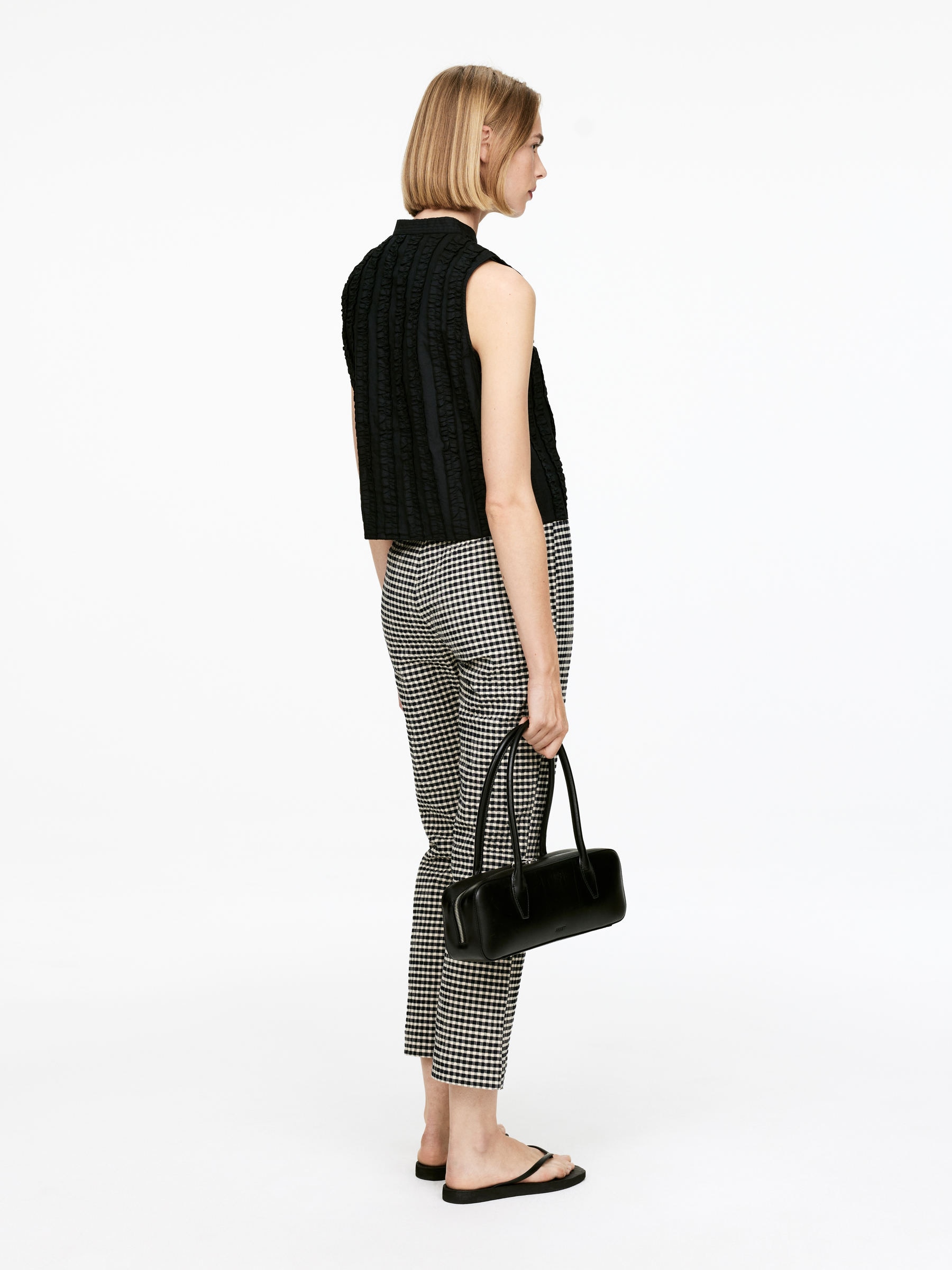 Frill Top - Black - Regular fit - Women - StillMedia/Lookbook - 6