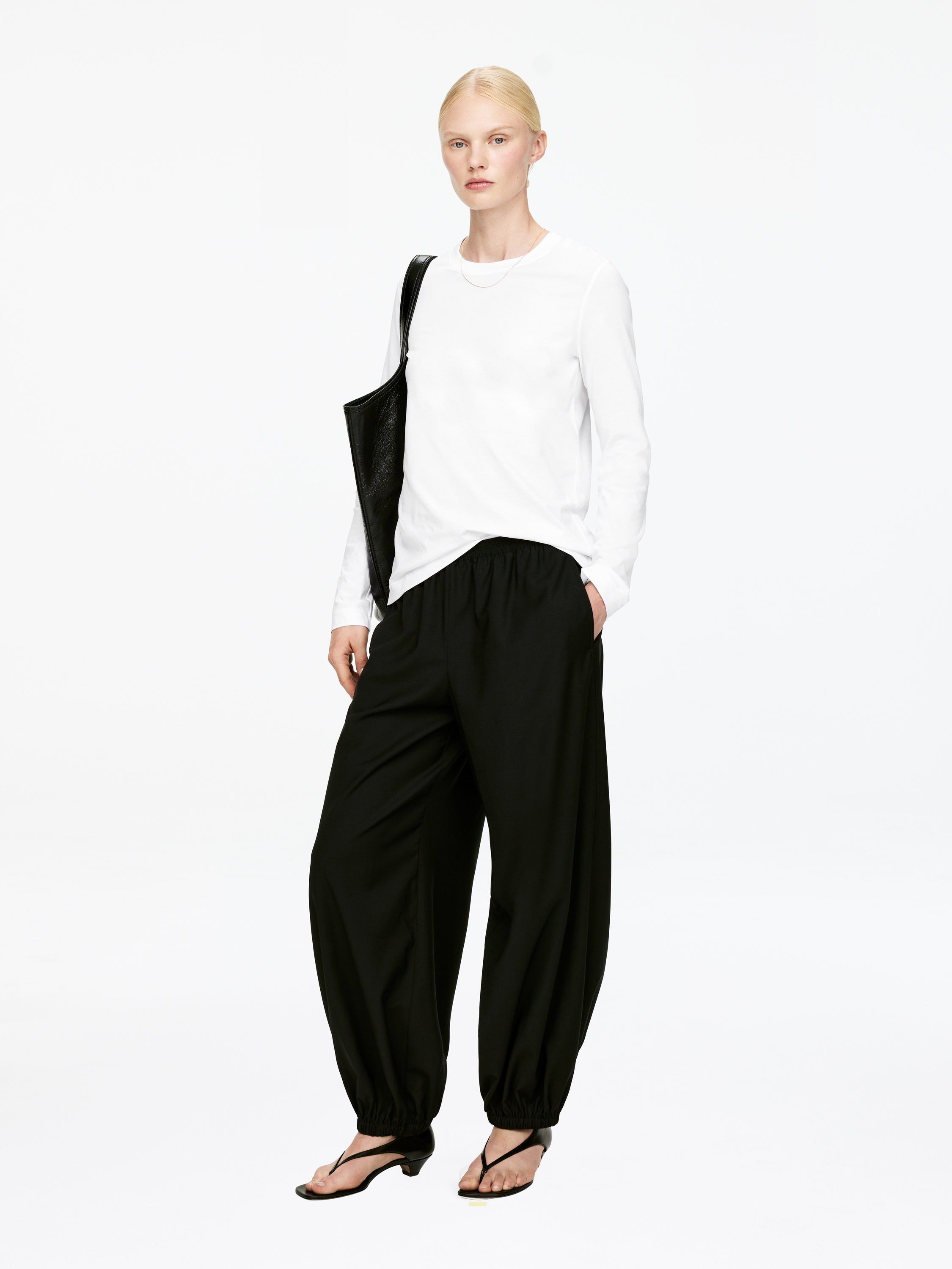 IRIS Signature Long-Sleeve T-Shirt - White - Regular fit - Women - StillMedia/Lookbook - 10