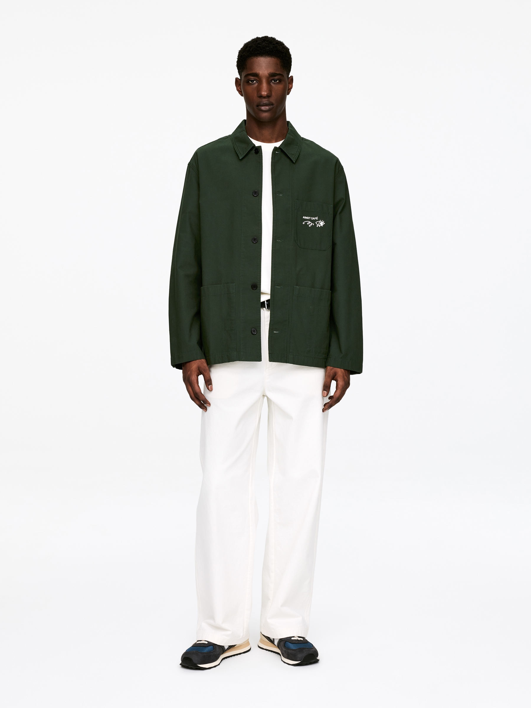 ARKET CAFÉ Cotton Overshirt - Dark Green - Loose fit - Men - StillMedia/Lookbook - 1