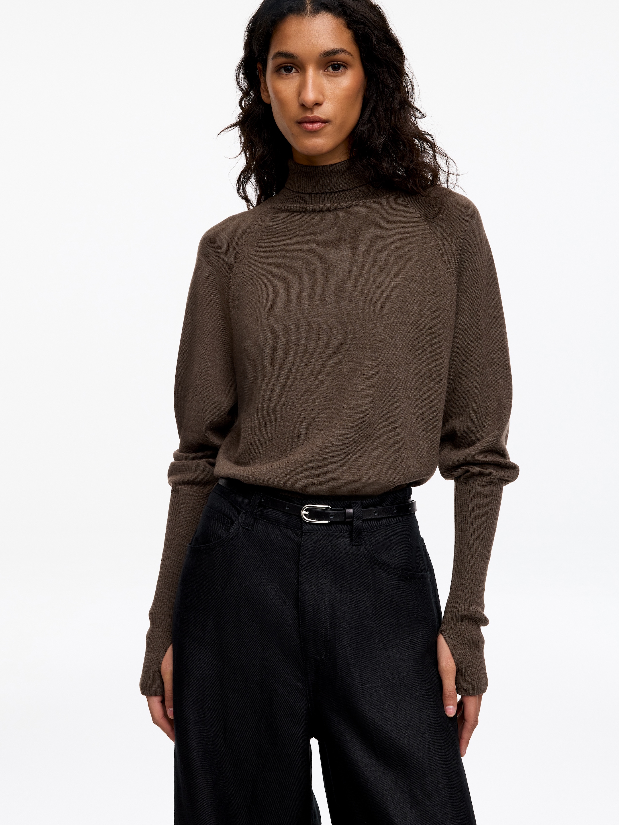Maglione a collo alto in lana merino - Marrone scuro - Regular fit - Women - StillMedia/Lookbook - 9