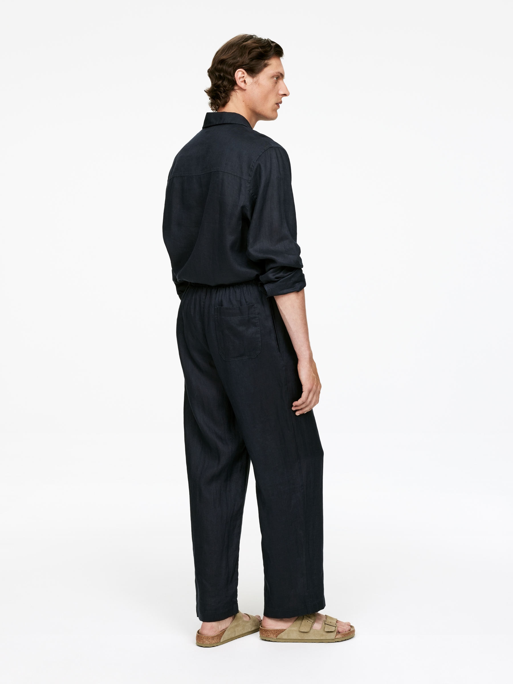 Relaxed Linen Trousers - Dark Blue - Relaxed fit - Men - StillMedia/Lookbook - 4