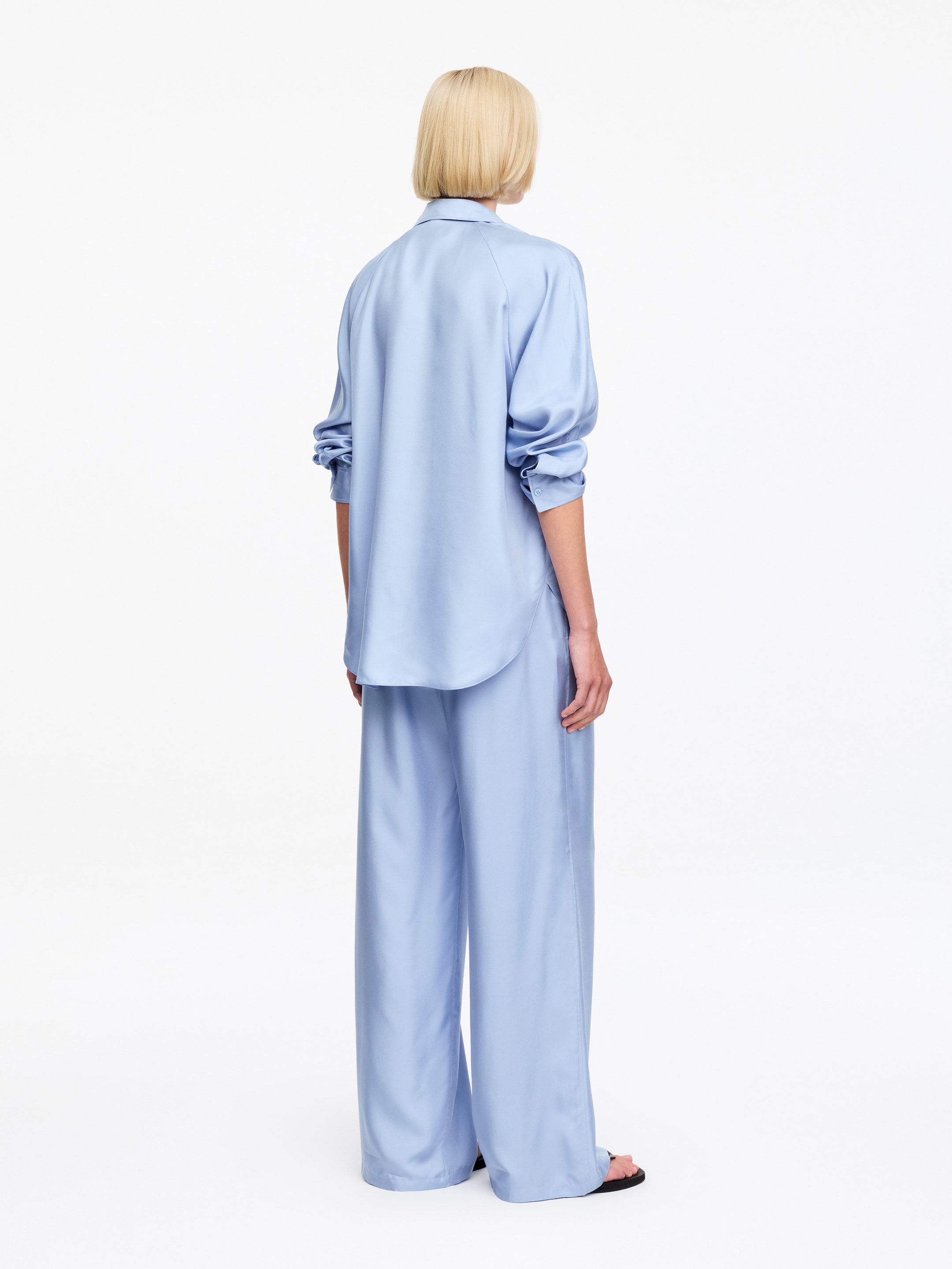 Silk Twill Shirt - Blue - Regular fit - Women - StillMedia/Lookbook - 2