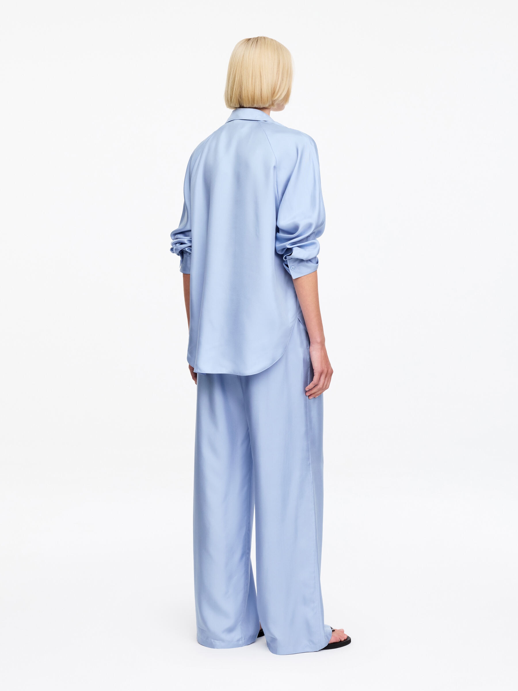 Silk Twill Shirt - Blue - Regular fit - Women - StillMedia/Lookbook - 2