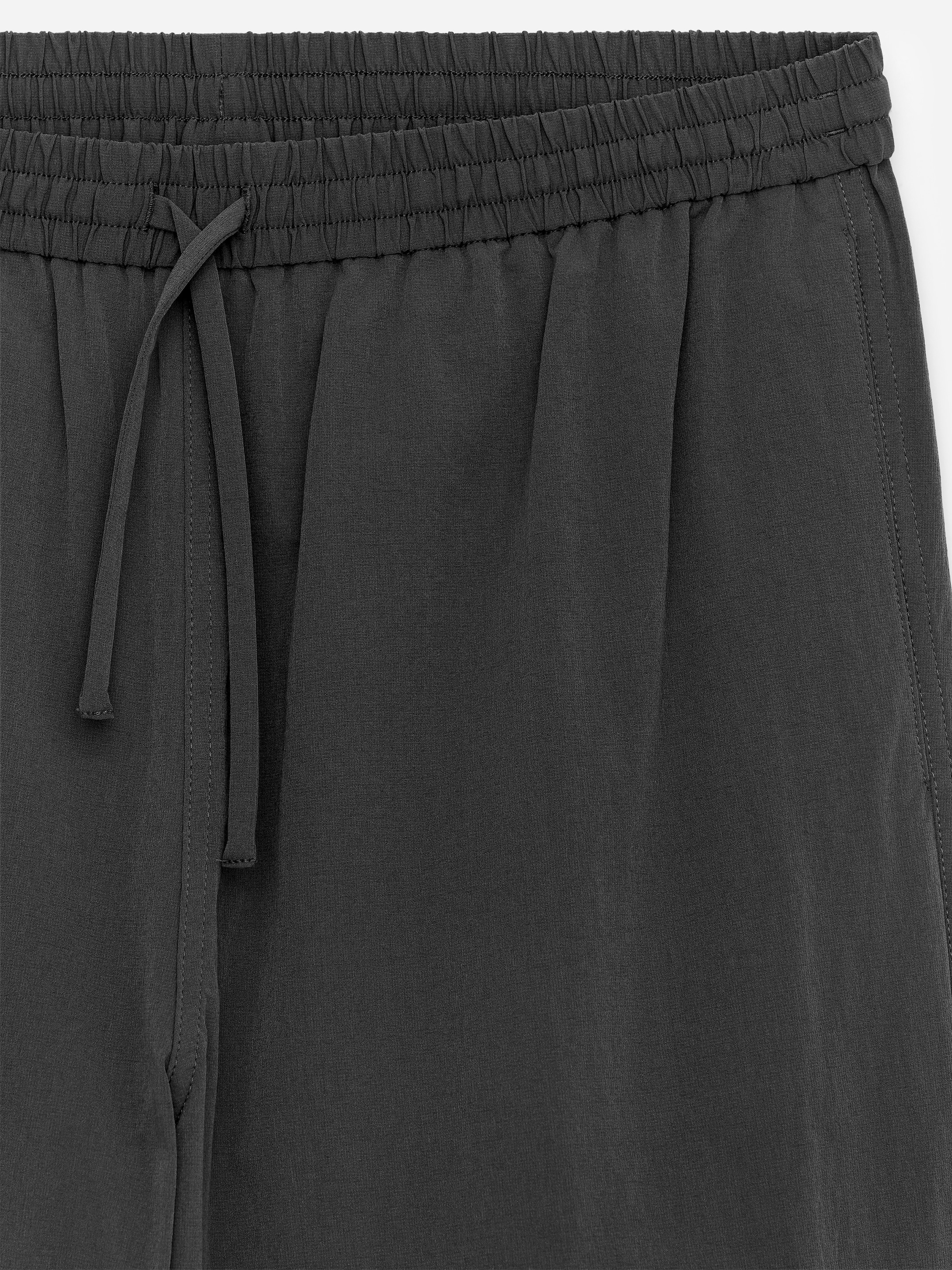 ARKET ACTIVE Pull-On Trousers - Dark Grey - Relaxed fit - Men - StillMedia/DescriptiveDetail - 2