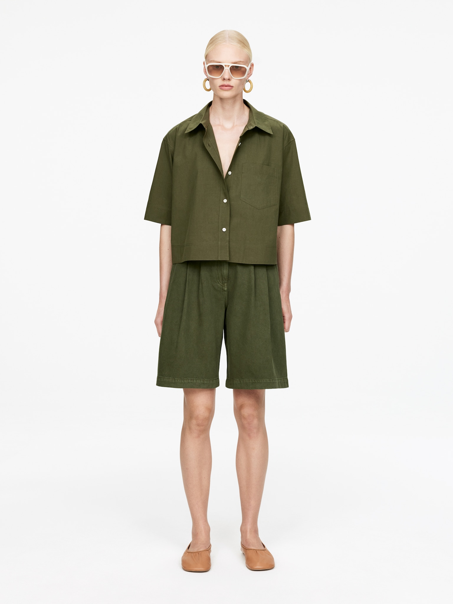 Shorts con pieghe - Verde kaki