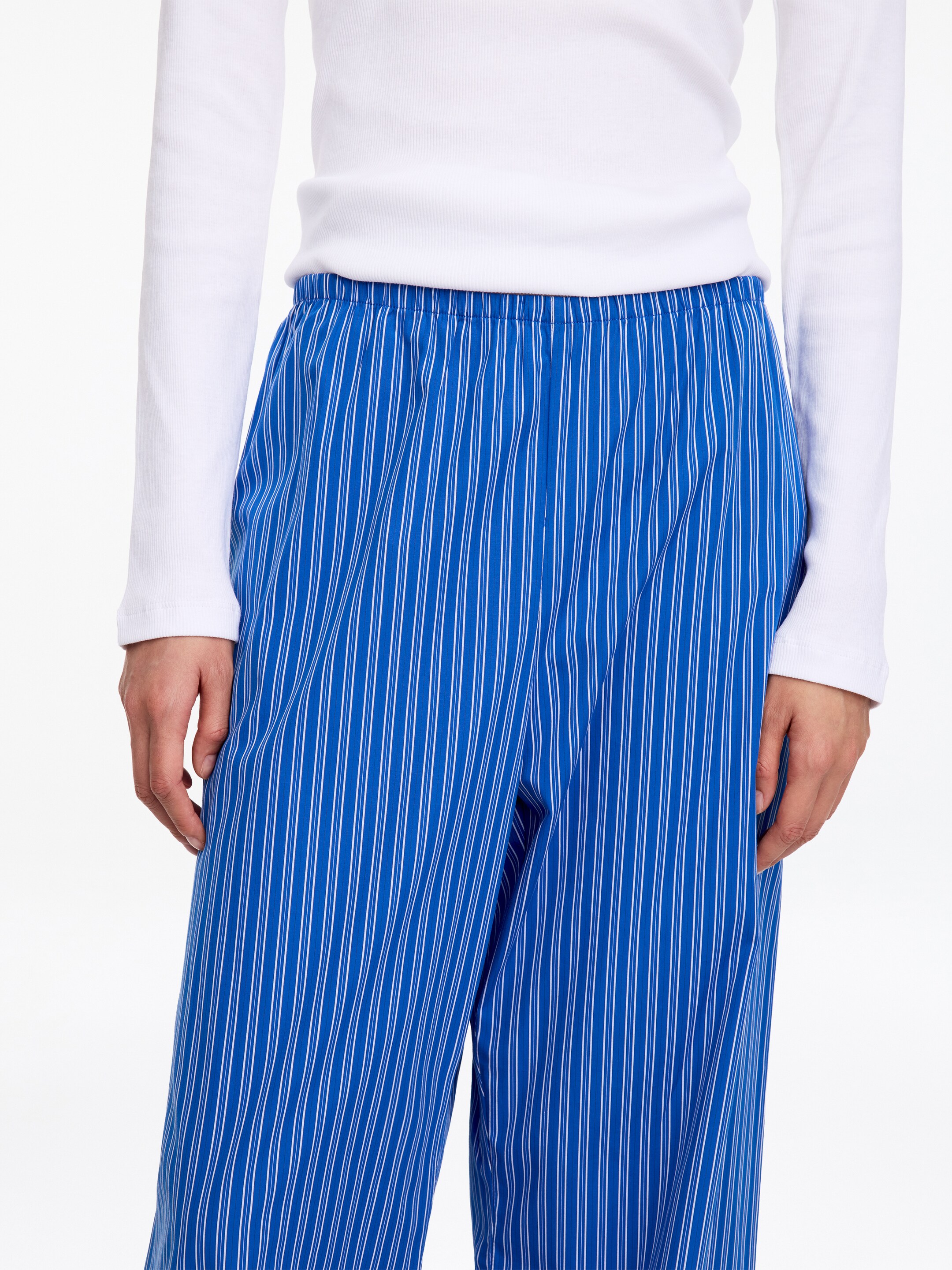 Cotton poplin pyjama trousers - Blue - Relaxed fit - women - StillMedia/Lookbook - 2