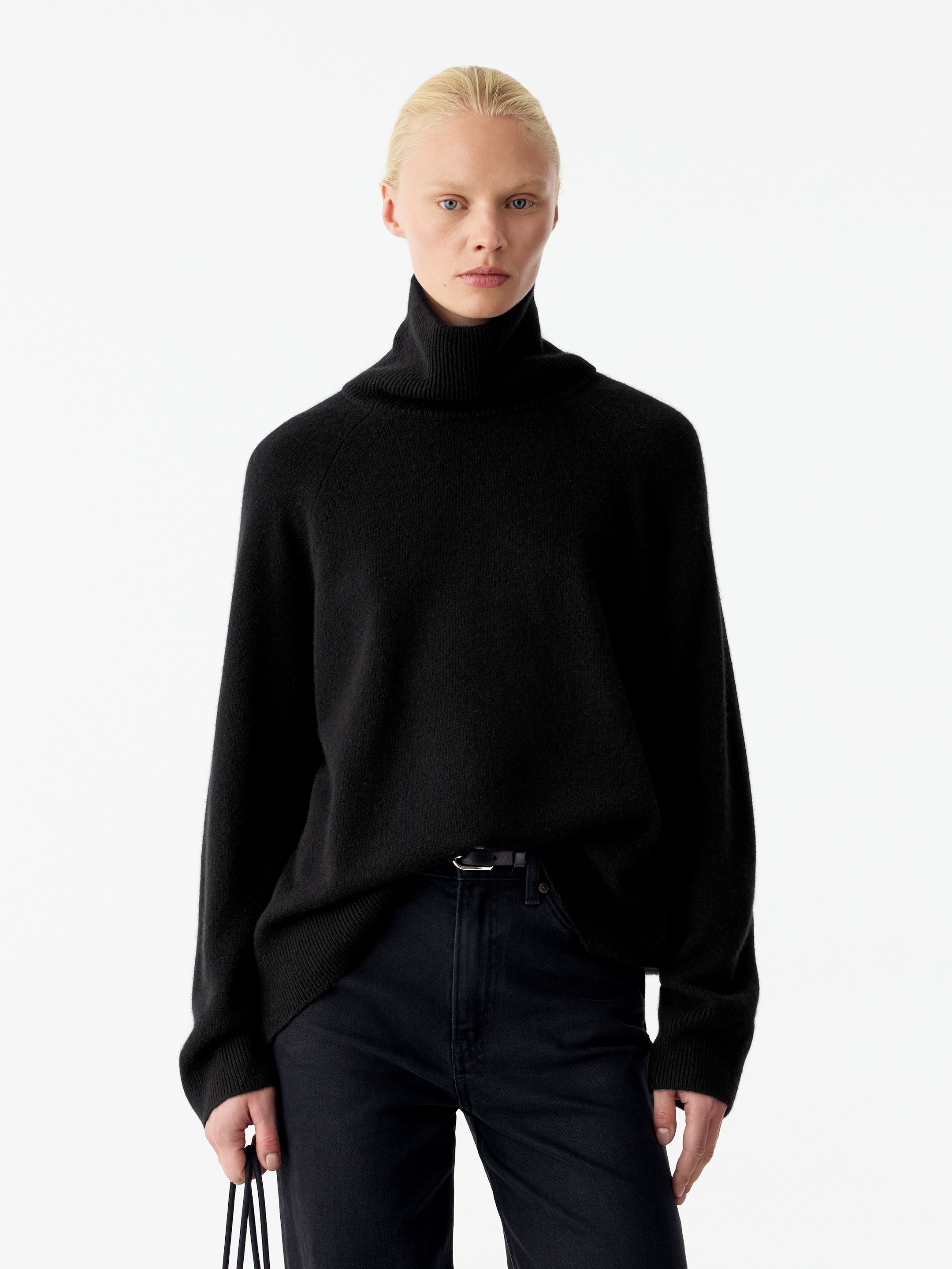 Pure Cashmere Roll-Neck Jumper-Black-21469