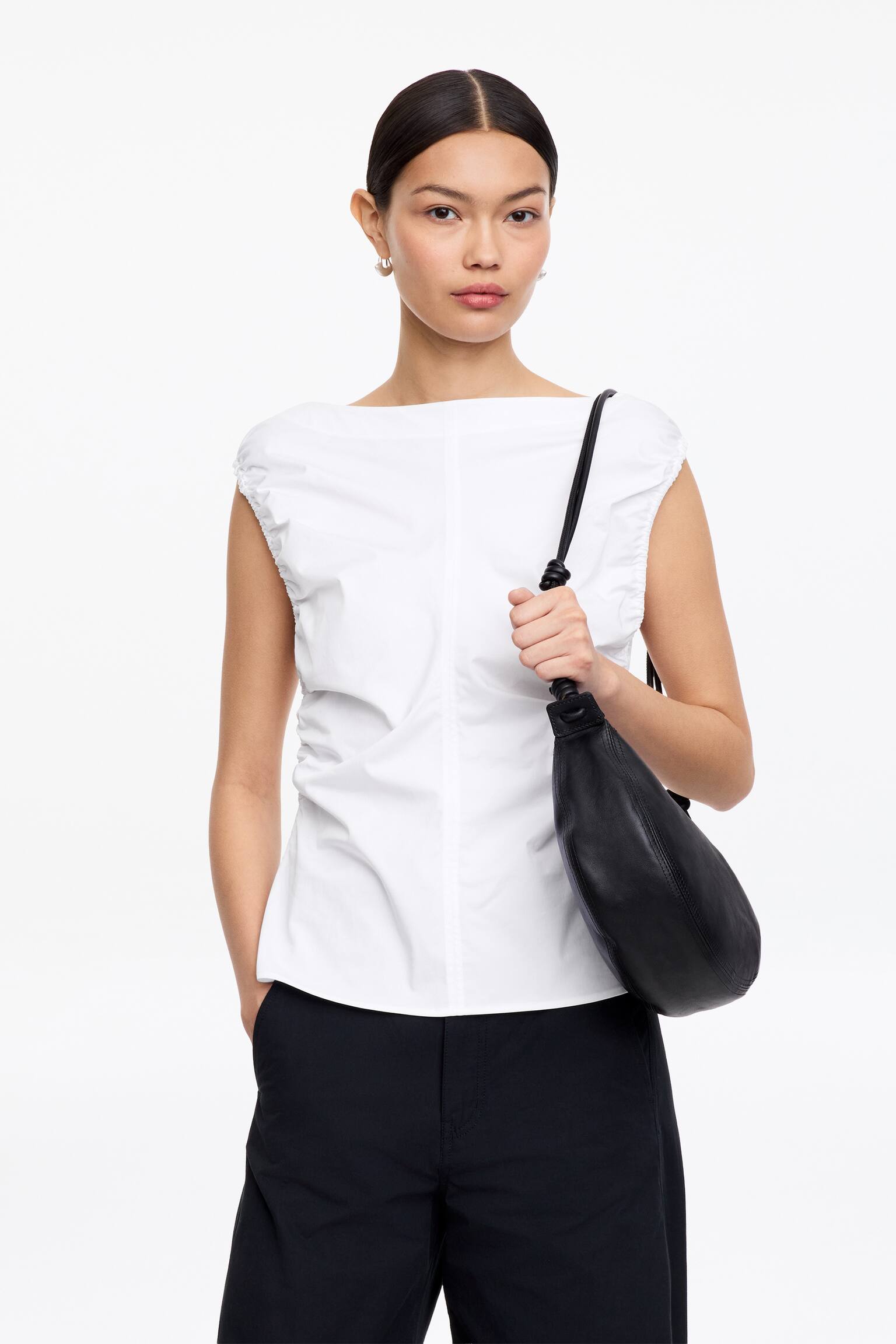 Top med bådudskæring - Hvid - 1