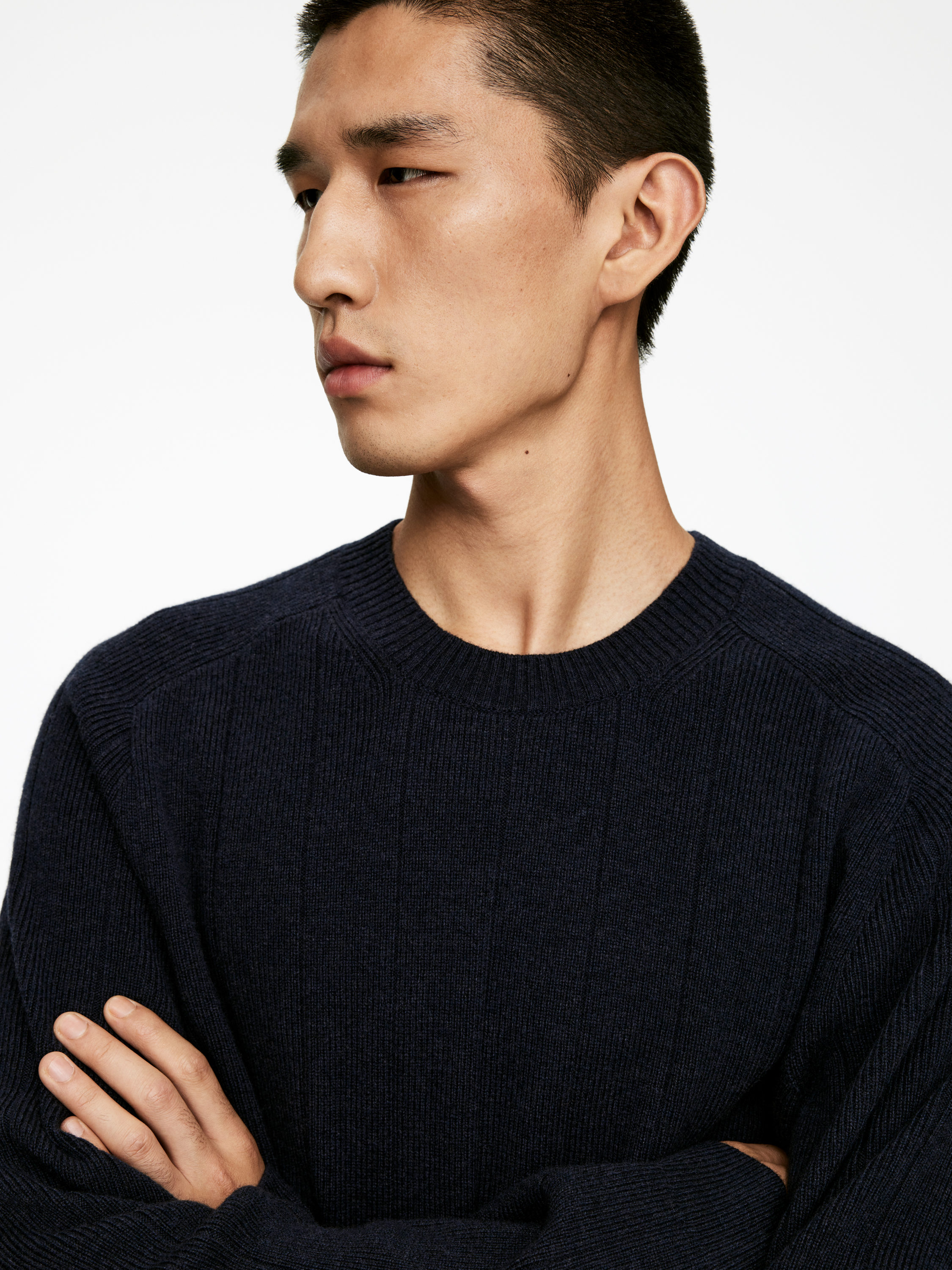 Lambs Wool Crew-Neck Jumper - Dark Blue - Regular fit - Men - StillMedia/Lookbook - 4