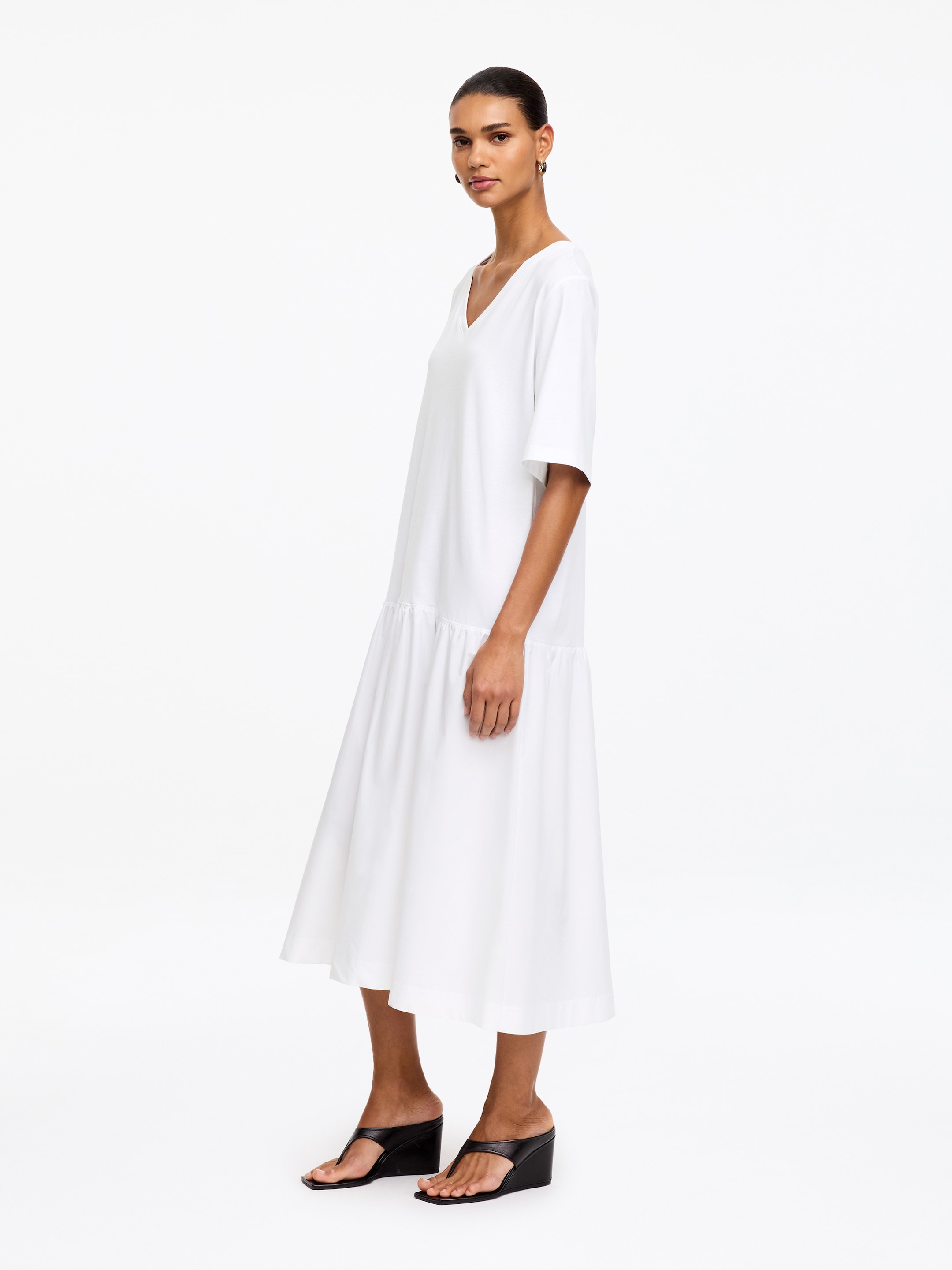 Midikleid mit V-Ausschnitt - Weiß - Regular Fit - Damen - StillMedia/Lookbook - 4