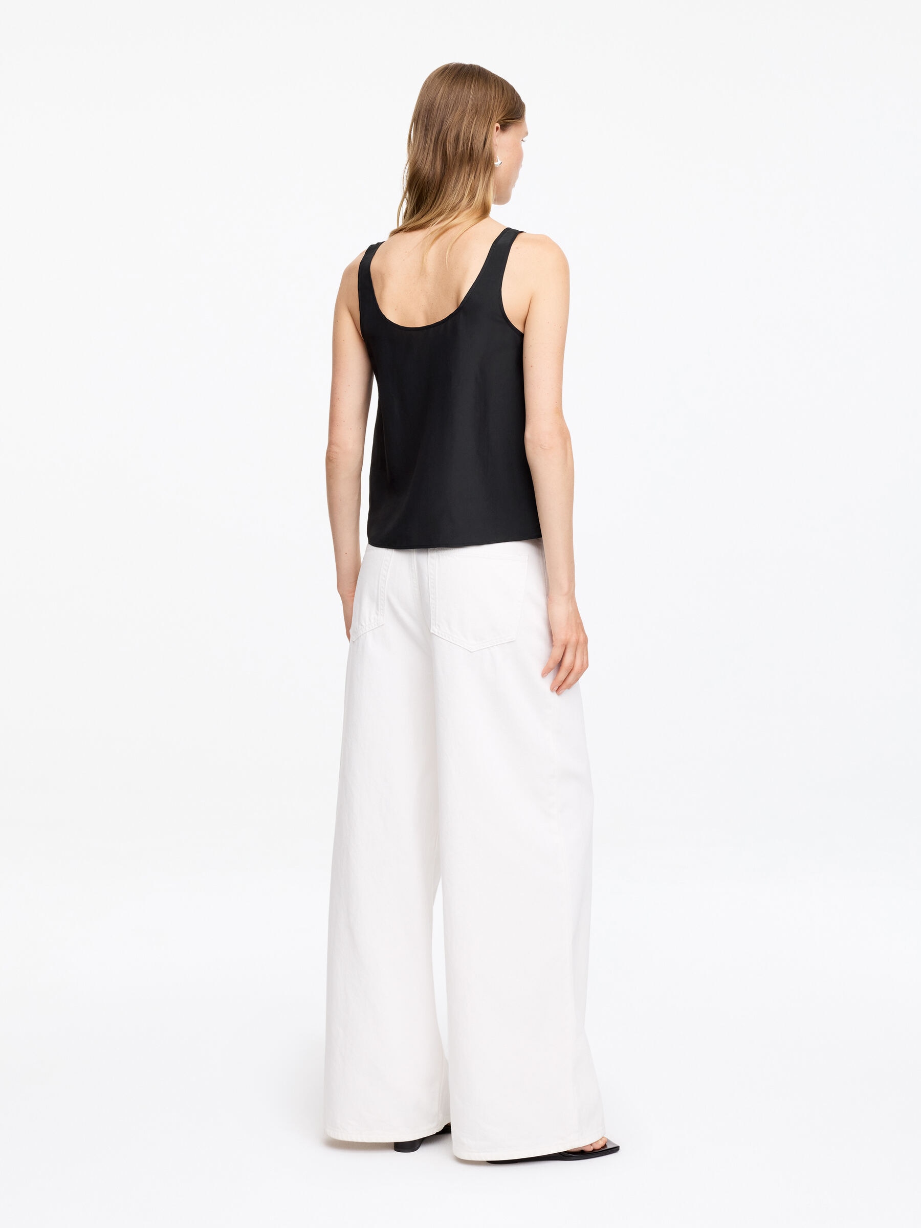 Débardeur en soie - Noir - Regular fit - Femme - StillMedia/Lookbook - 4