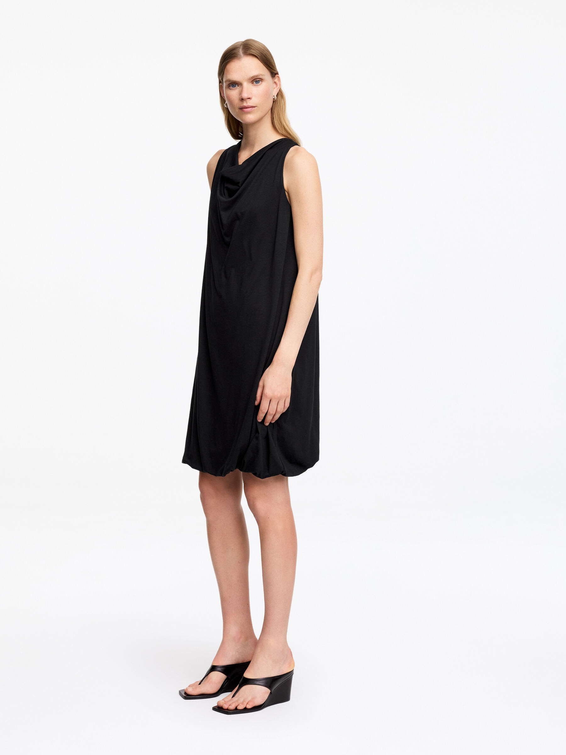 Draped Balloon Dress - Black - Regular fit - Women - StillMedia/Lookbook - 2