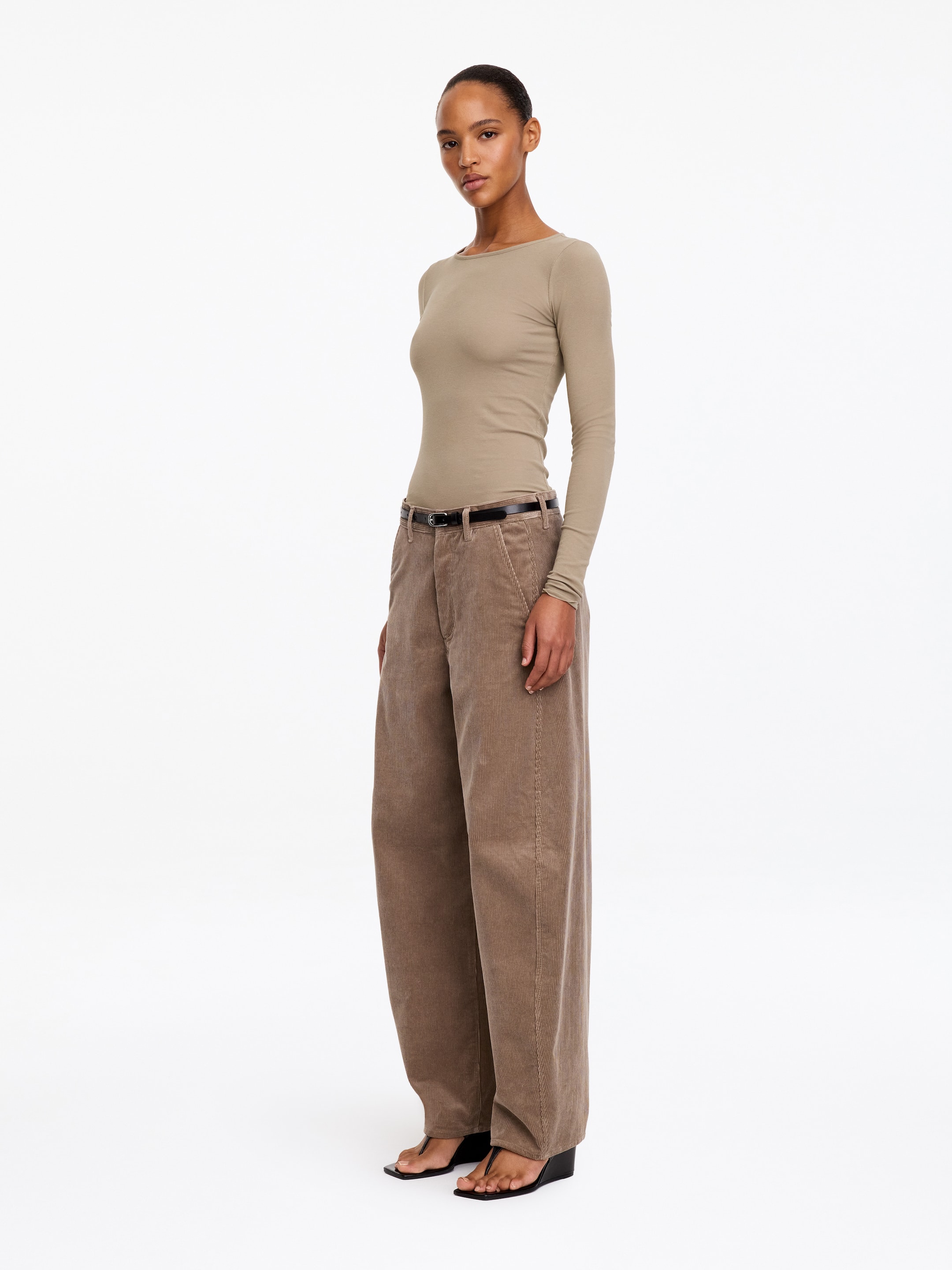 Top de manga larga de canalé transparente - Beige - Corte ajustado - women - StillMedia/Lookbook - 3