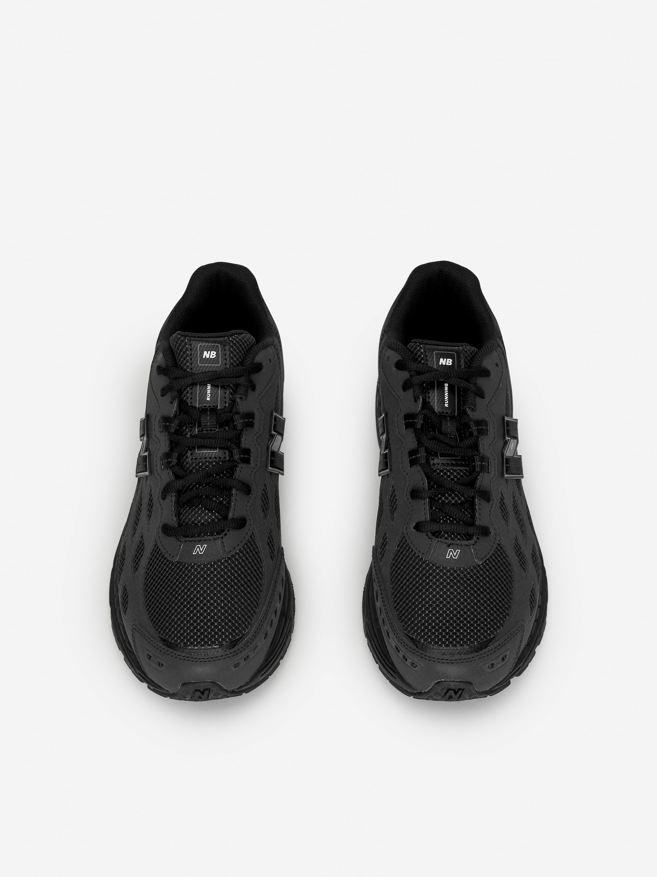 New Balance 1906W Trainers - Black - Men - StillMedia/DescriptiveStillLife - 2