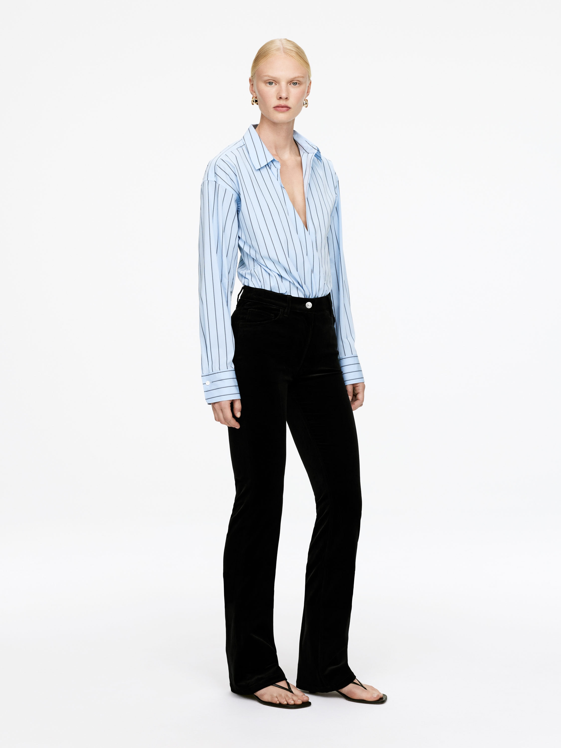 Flared Velvet Trousers - Black - Slim fit - Women - StillMedia/Lookbook - 4
