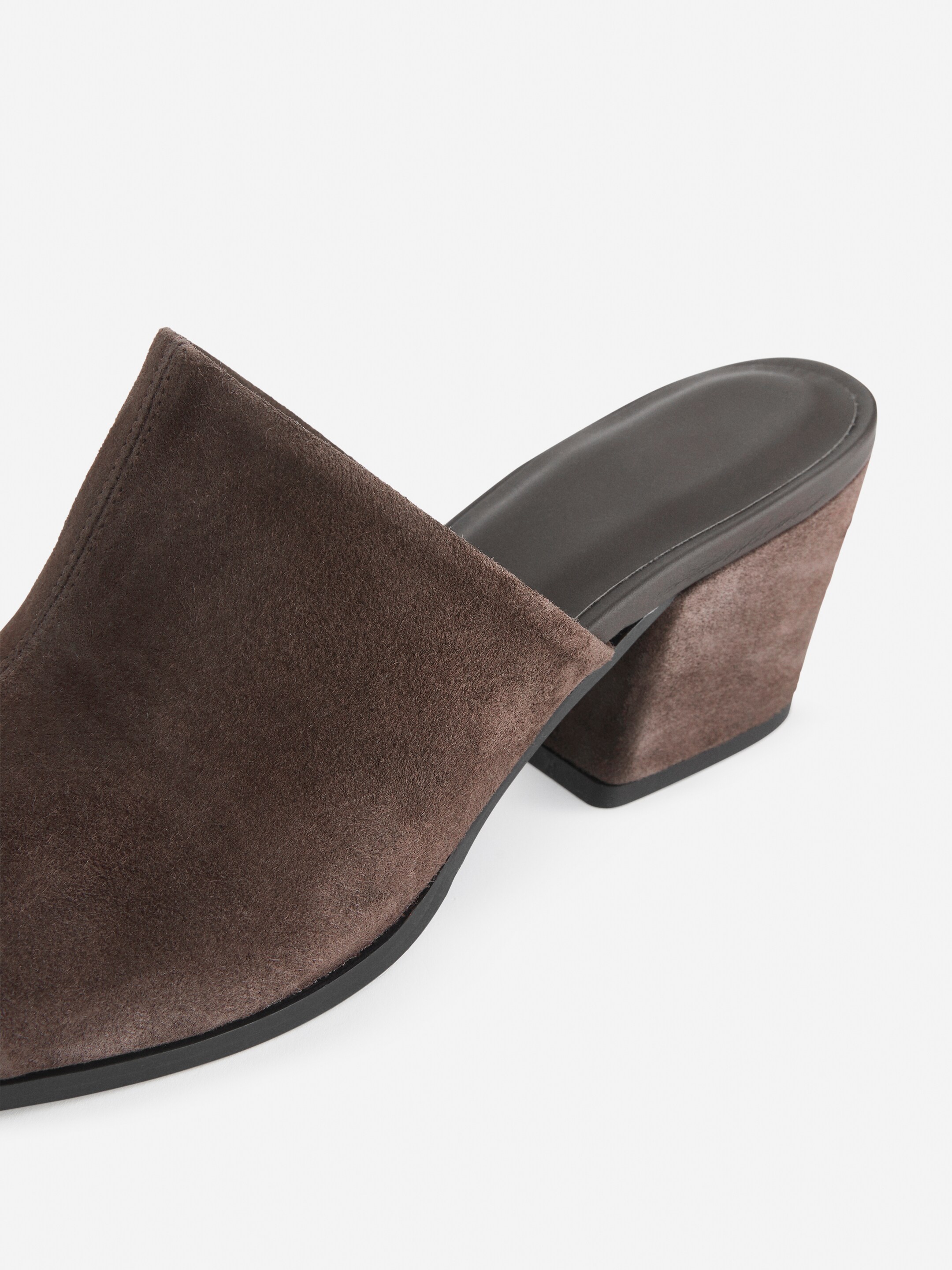 Visa större bild: Mockasandaler med medelhög klack - Brun - DAM | H&M SE 5