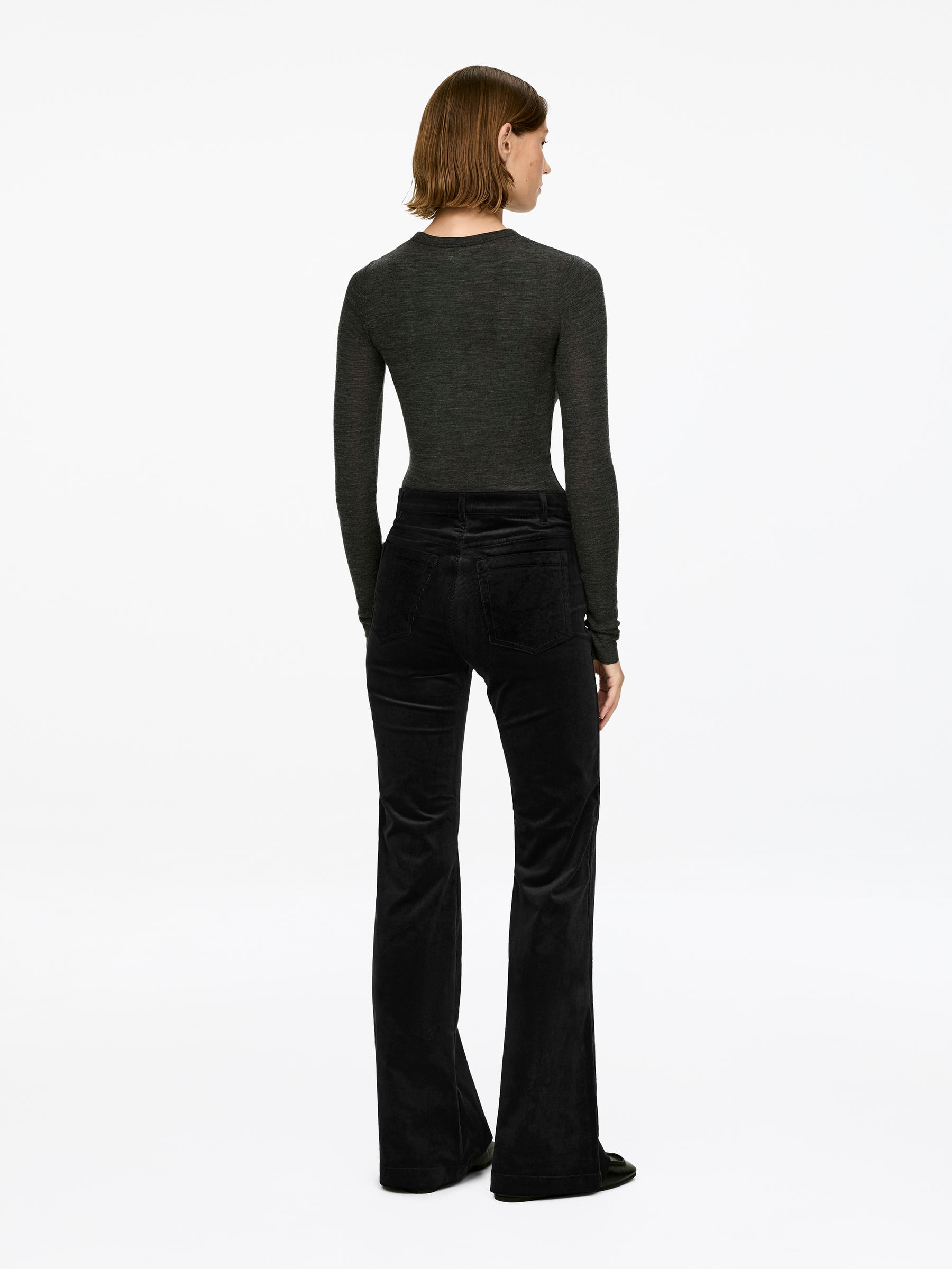 Jean évasé en velours côtelé LUPINE - Noir - Slim fit - Femme - StillMedia/Lookbook - 5