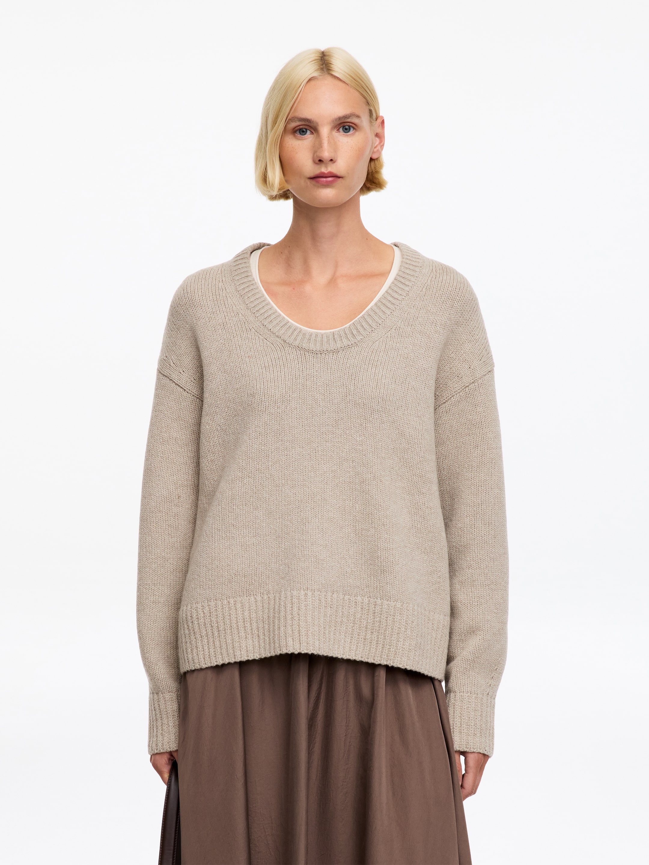 Lockerer Wollpullover-Beige-20231