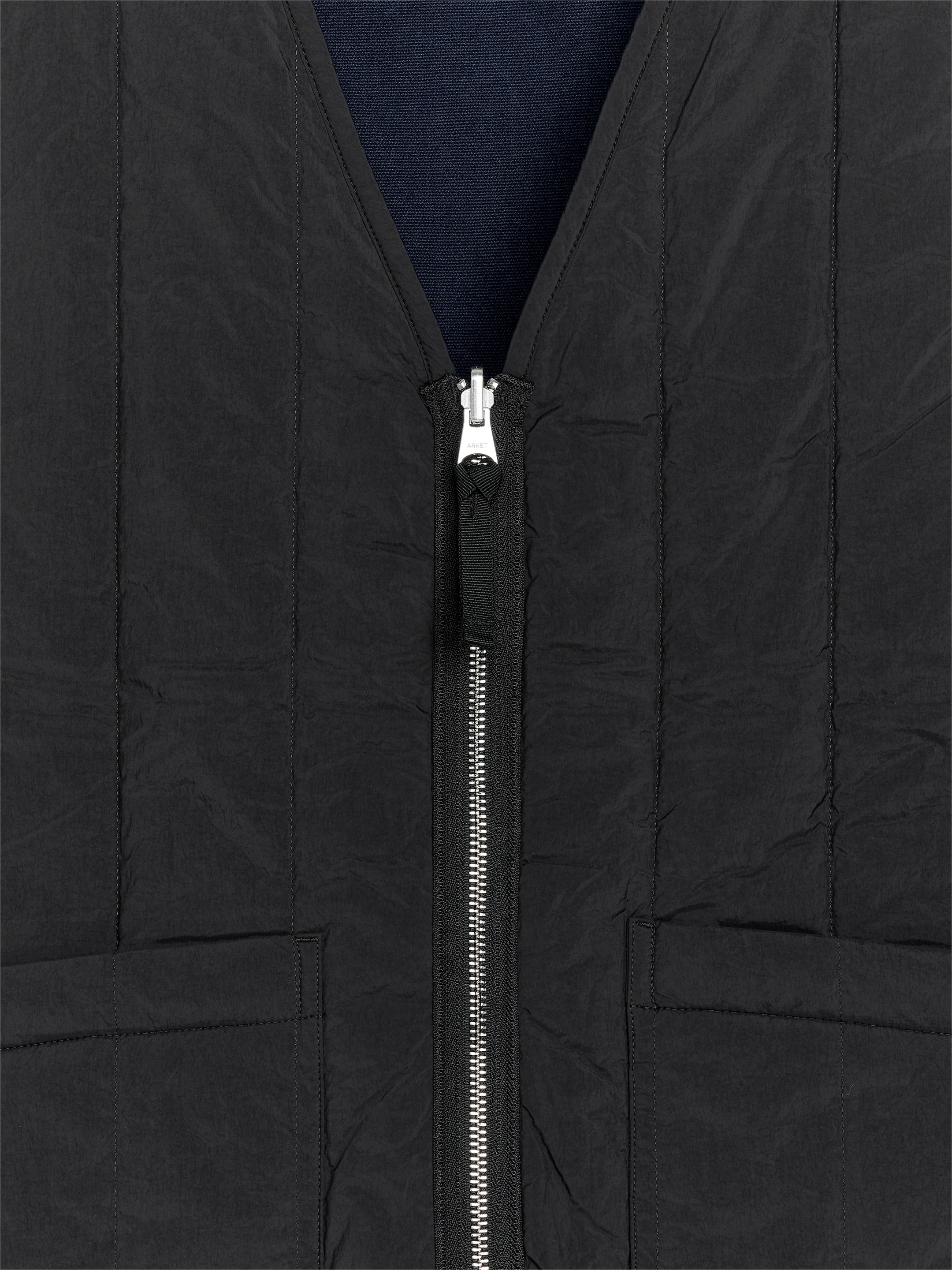 Größeres Bild anzeigen: Wendbare Steppweste - Dunkelblau - Men | H&M AT 4