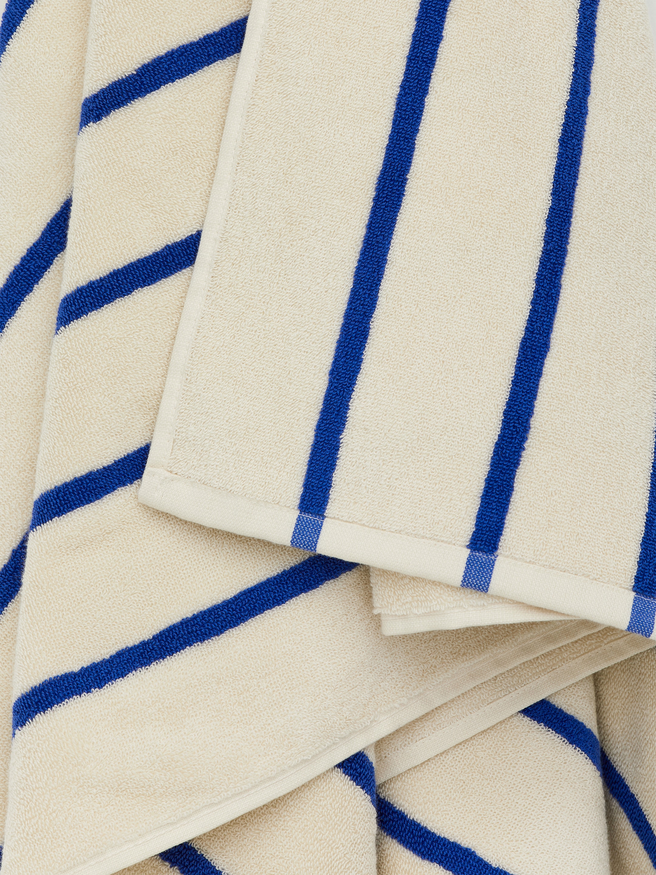 Visualizza immagine più grande: Telo da bagno 80 x 165 cm - Bianco sporco/Blu - HOME | H&M IT 4