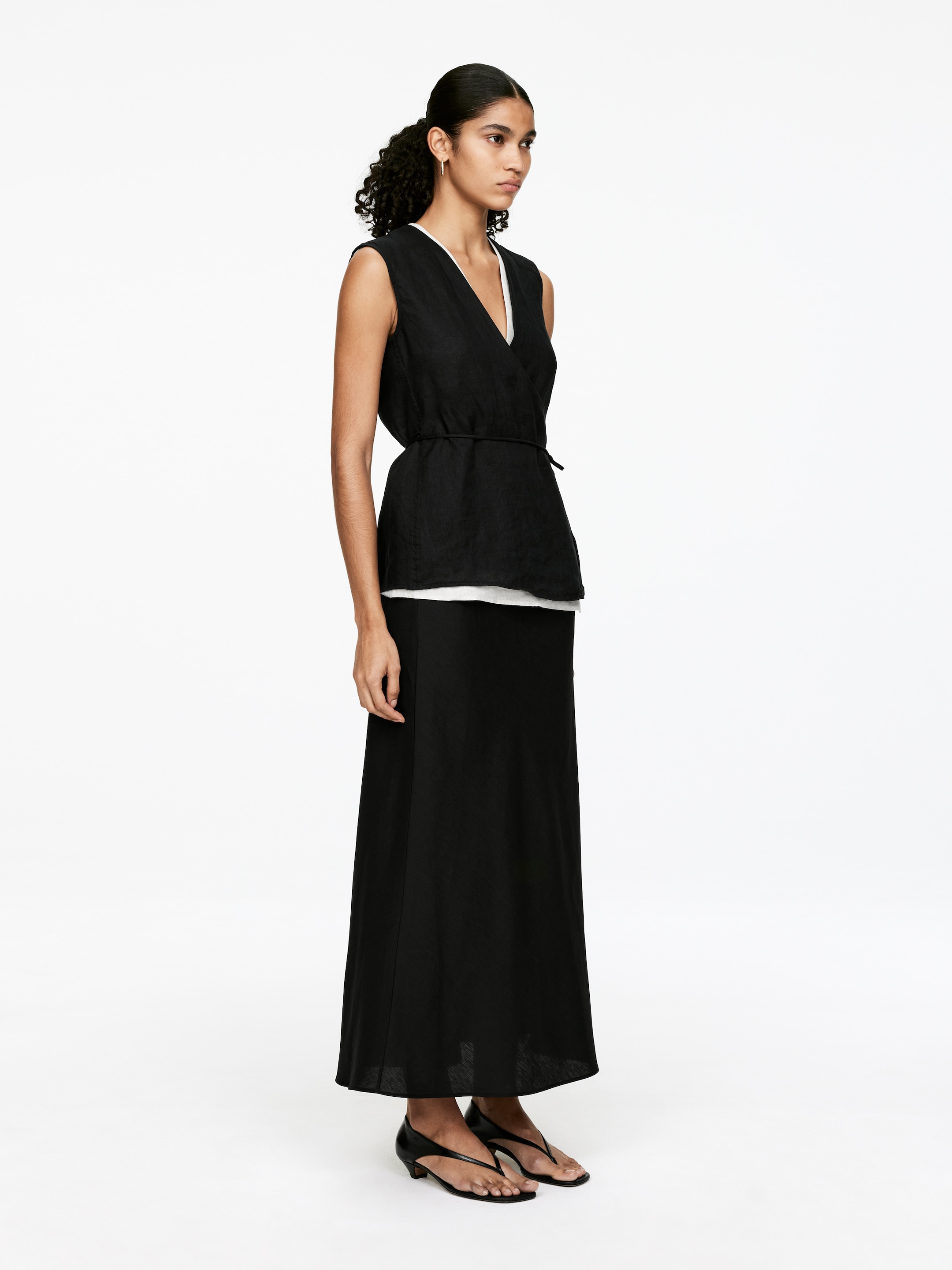 Agrandir l'image: Haut cache-cœur en lin - Noir - FEMME | H&M FR 2