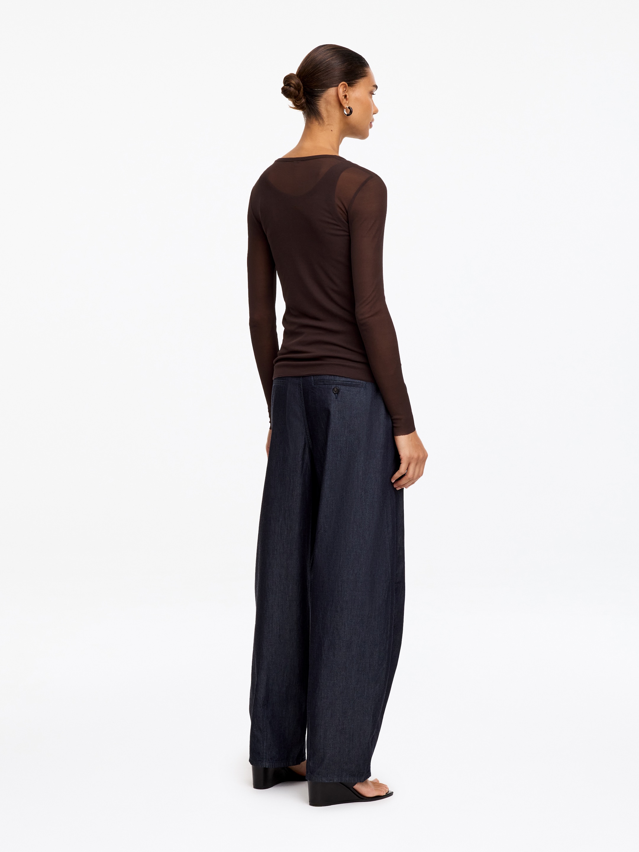 Slim Silk Top - Brown - Slim fit - women - StillMedia/Lookbook - 2