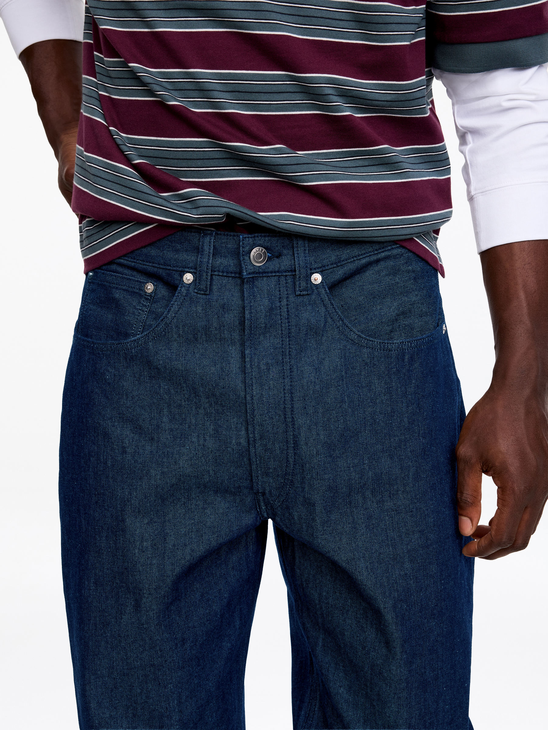 CREEK Relaxed Barrel Jeans - Dark Blue - Relaxed fit - Men - StillMedia/Lookbook - 2