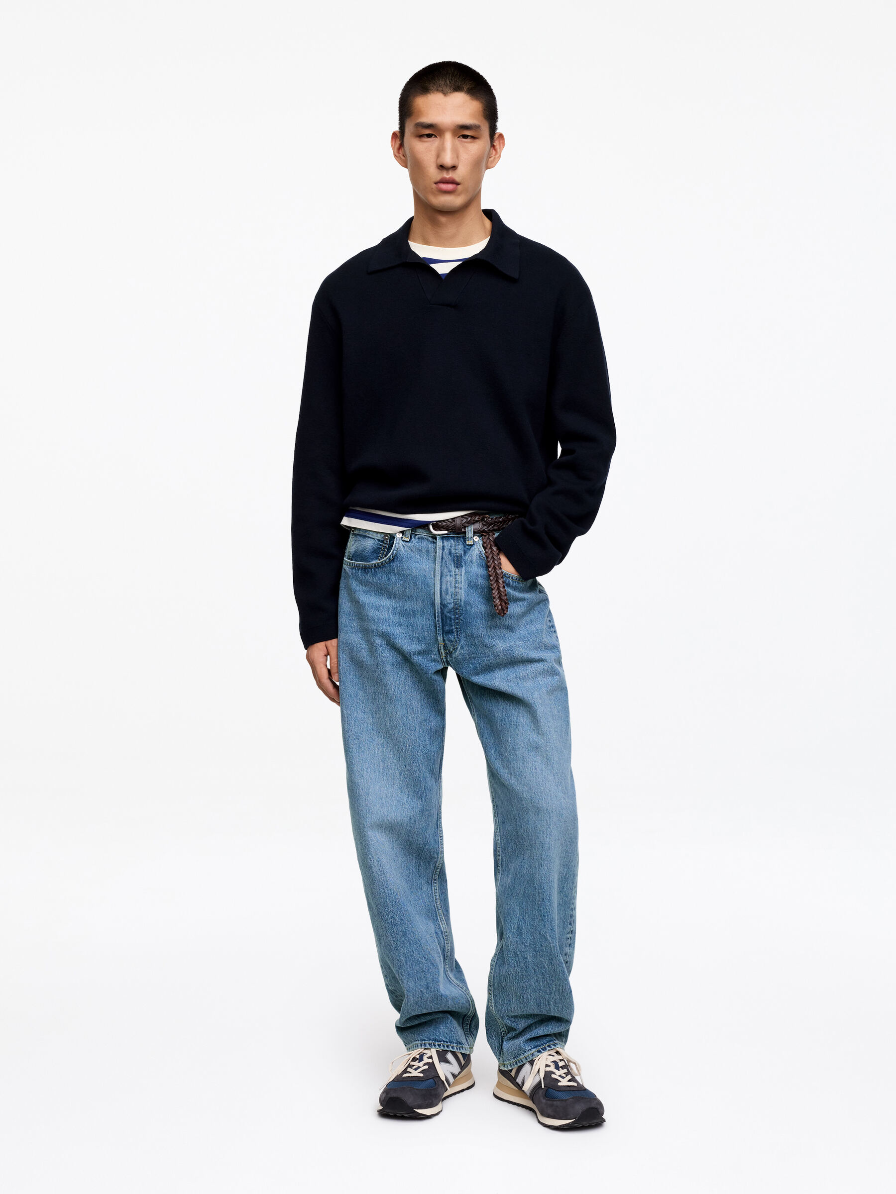 CREEK Relaxed Barrel Jeans - Mid Blue - Relaxed fit - Men - StillMedia/Lookbook - 7