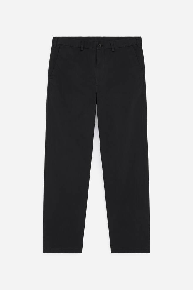 Gerade geschnittene Chino aus Baumwolle - Schwarz/Dunkelgrün/Dunkelblau/Dunkelbraun - 1