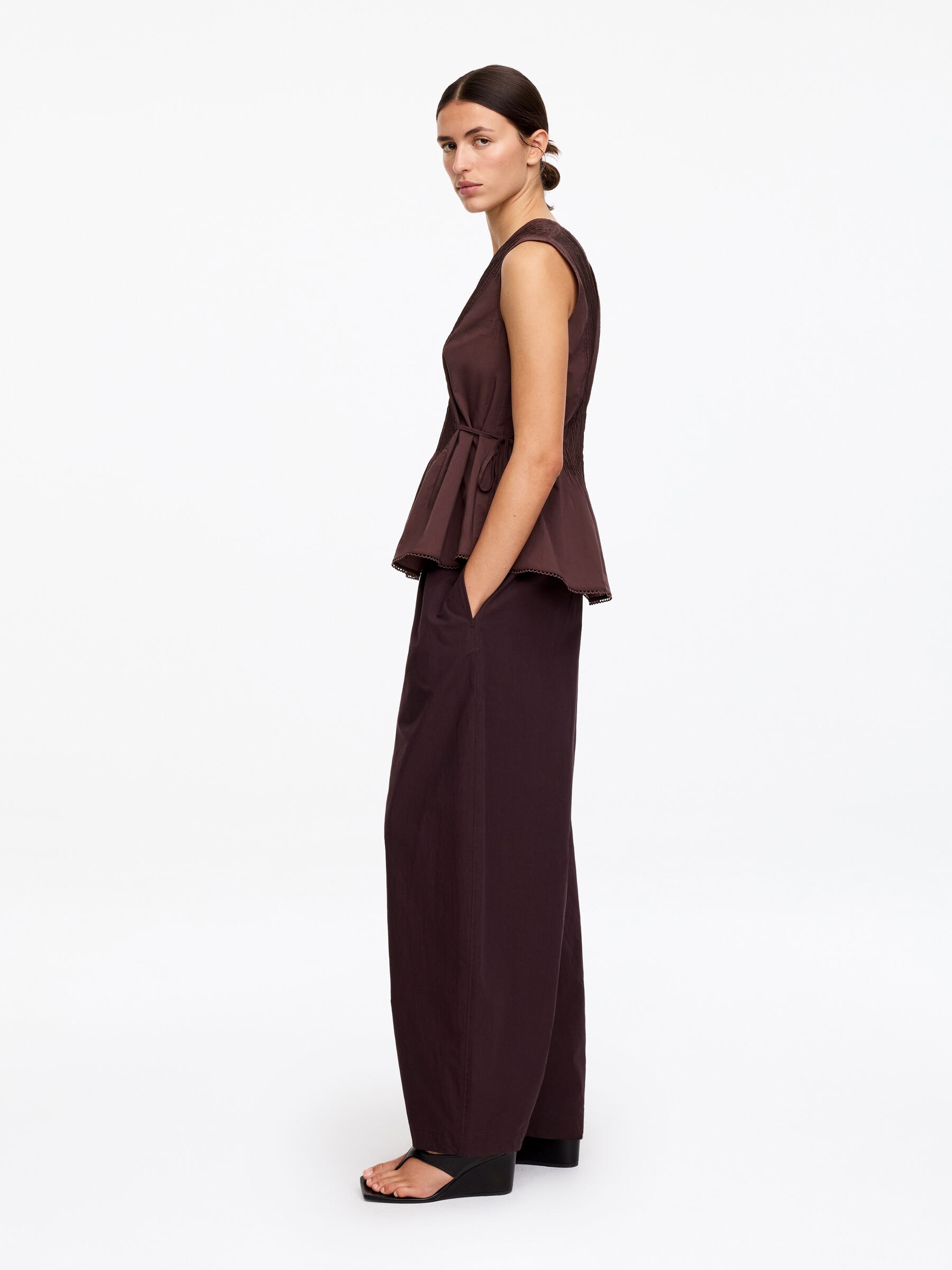 Haut à plis surpiqués - Marron - Regular fit - Femme - StillMedia/Lookbook - 5