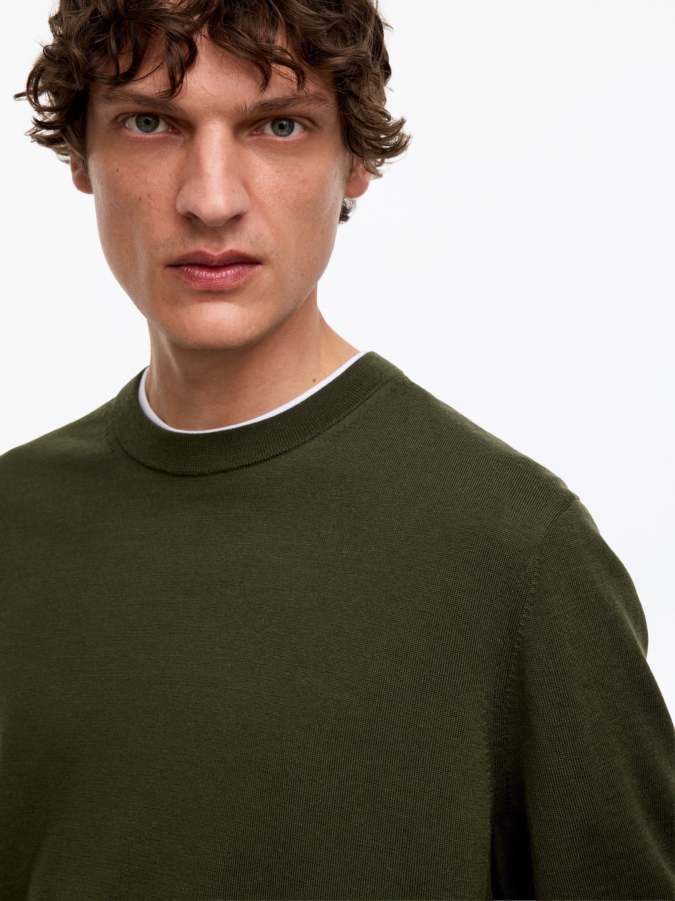Maglione in lana merino con lavorazione sottile - Verde kaki scuro - Regular fit - Men - StillMedia/Lookbook - 4
