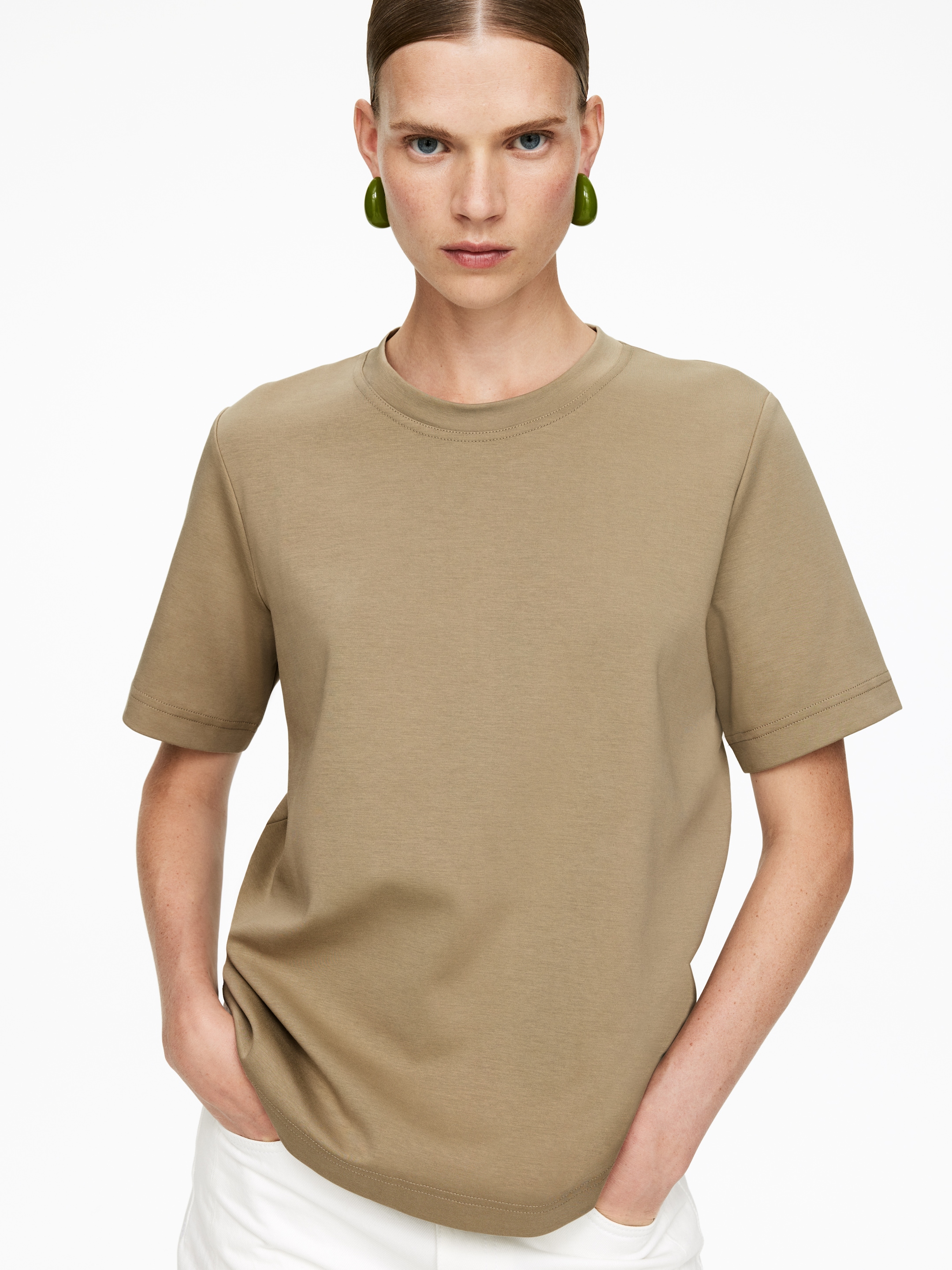 Zobrazit větší obrázek: PEARL tričko z těžké látky - Taupe - ŽENY | H&M CZ 4