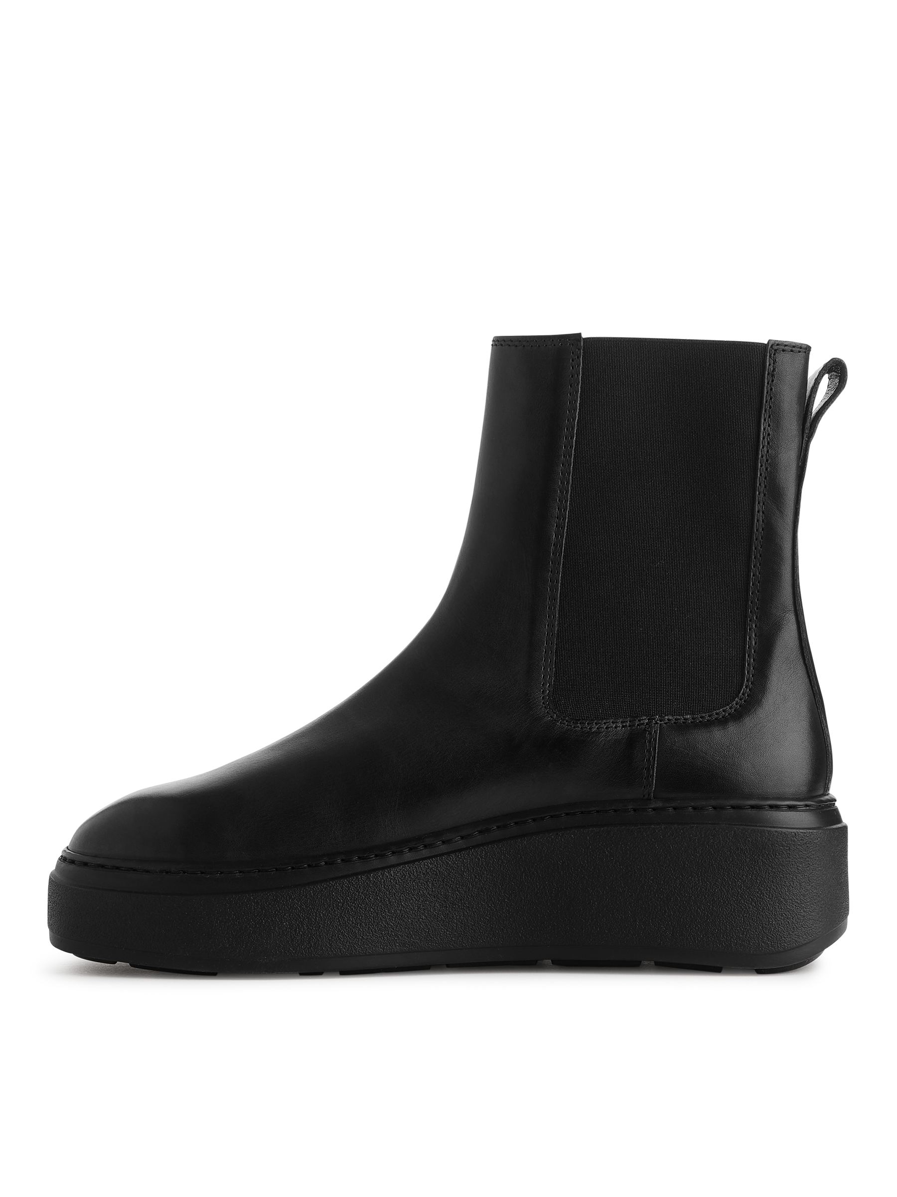 Chunky Chelsea Boots - Black - Women - StillMedia/DescriptiveStillLife - 4