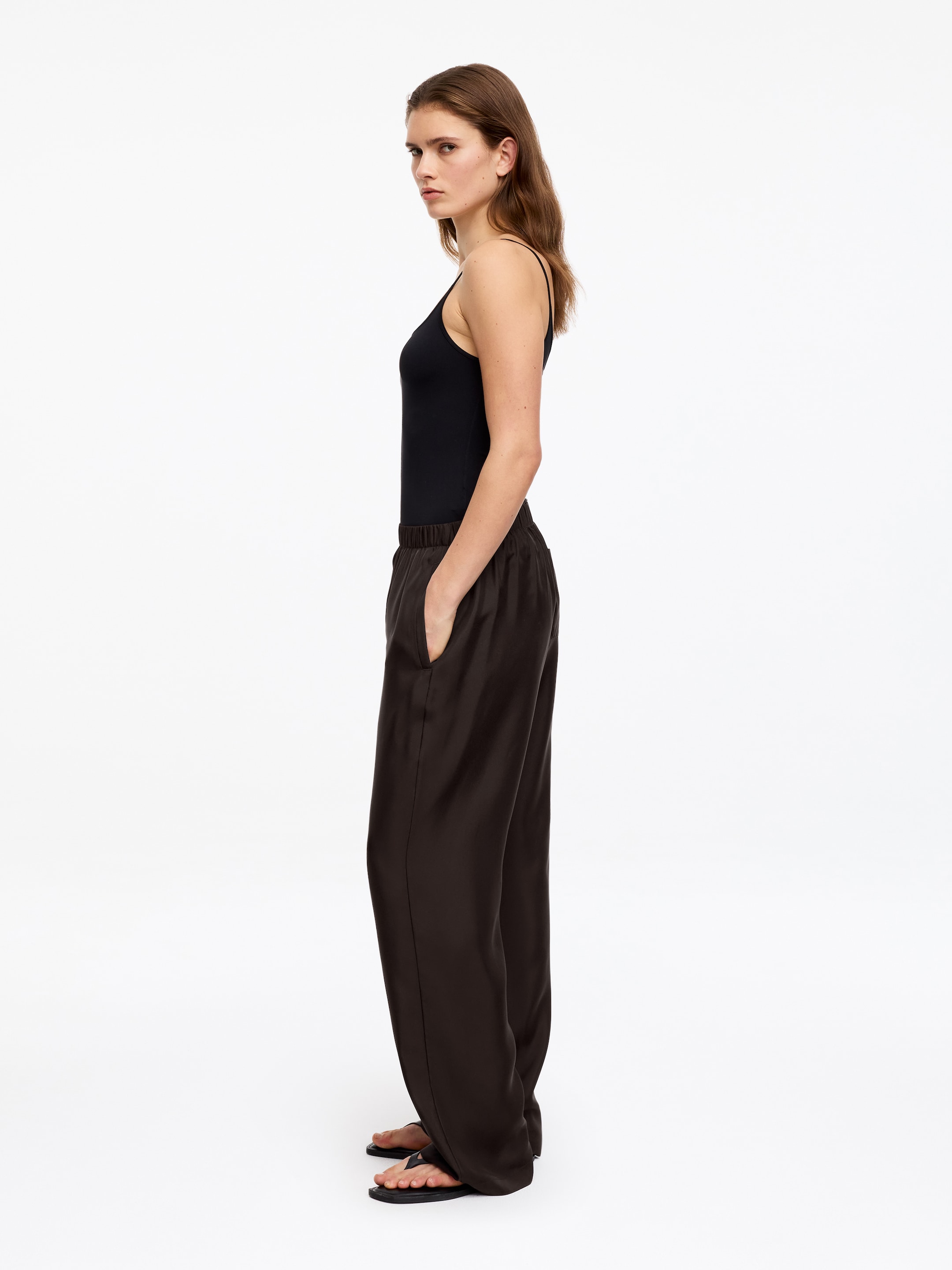 Silk Twill Trousers - Dark Brown - Regular fit - Women - StillMedia/Lookbook - 4
