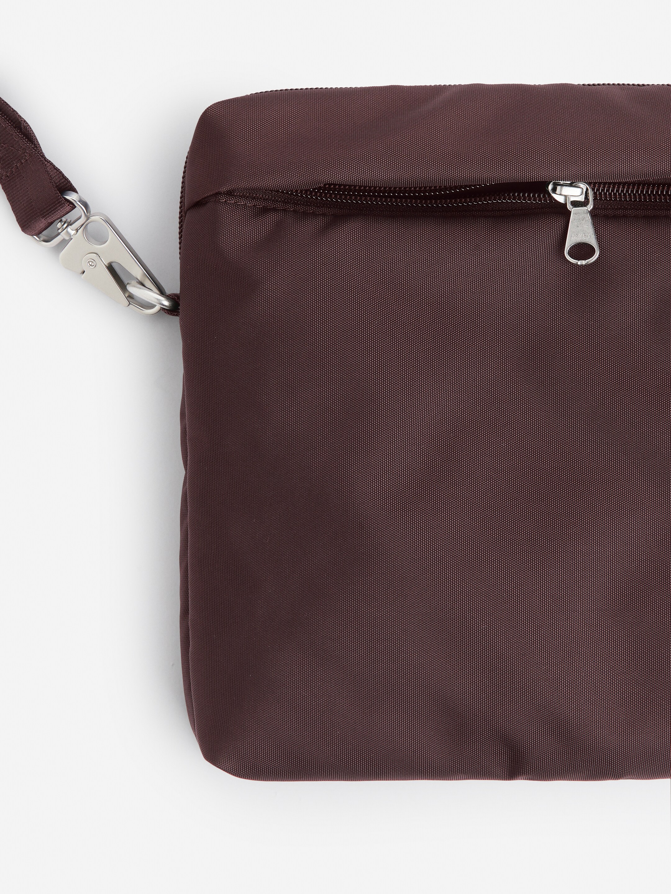 Laptop Case 13" and 16" - Plum - Travel - StillMedia/DescriptiveDetail - 3