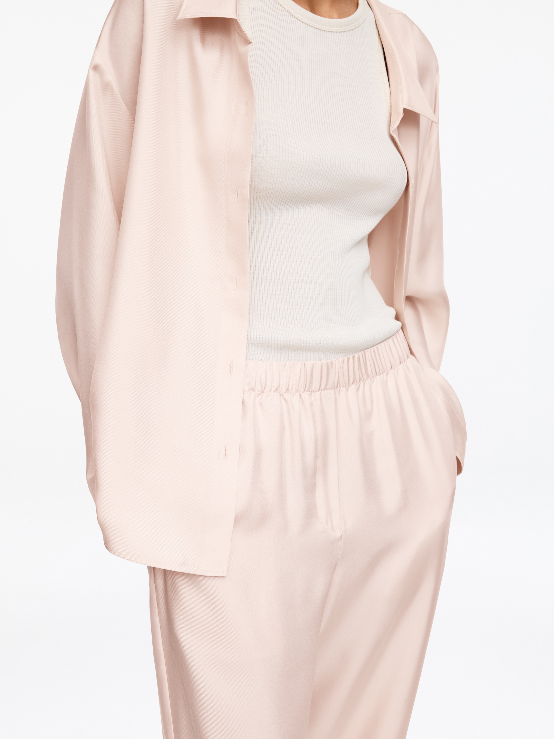 Pantaloni in twill di seta - Beige chiaro - Regular fit - Women - StillMedia/Lookbook - 3