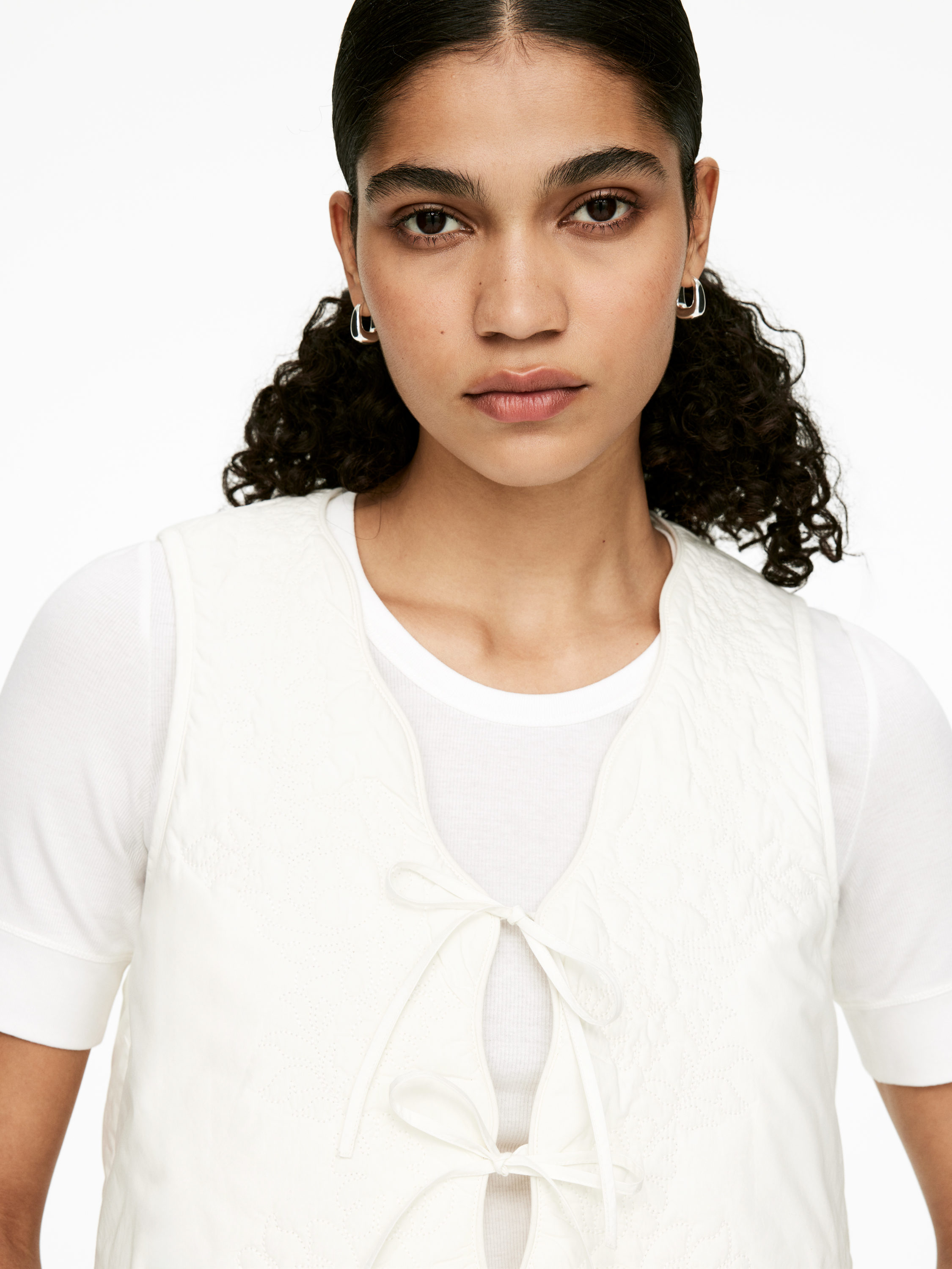 Embroidered Vest - White - Regular fit - Women - StillMedia/Lookbook - 6