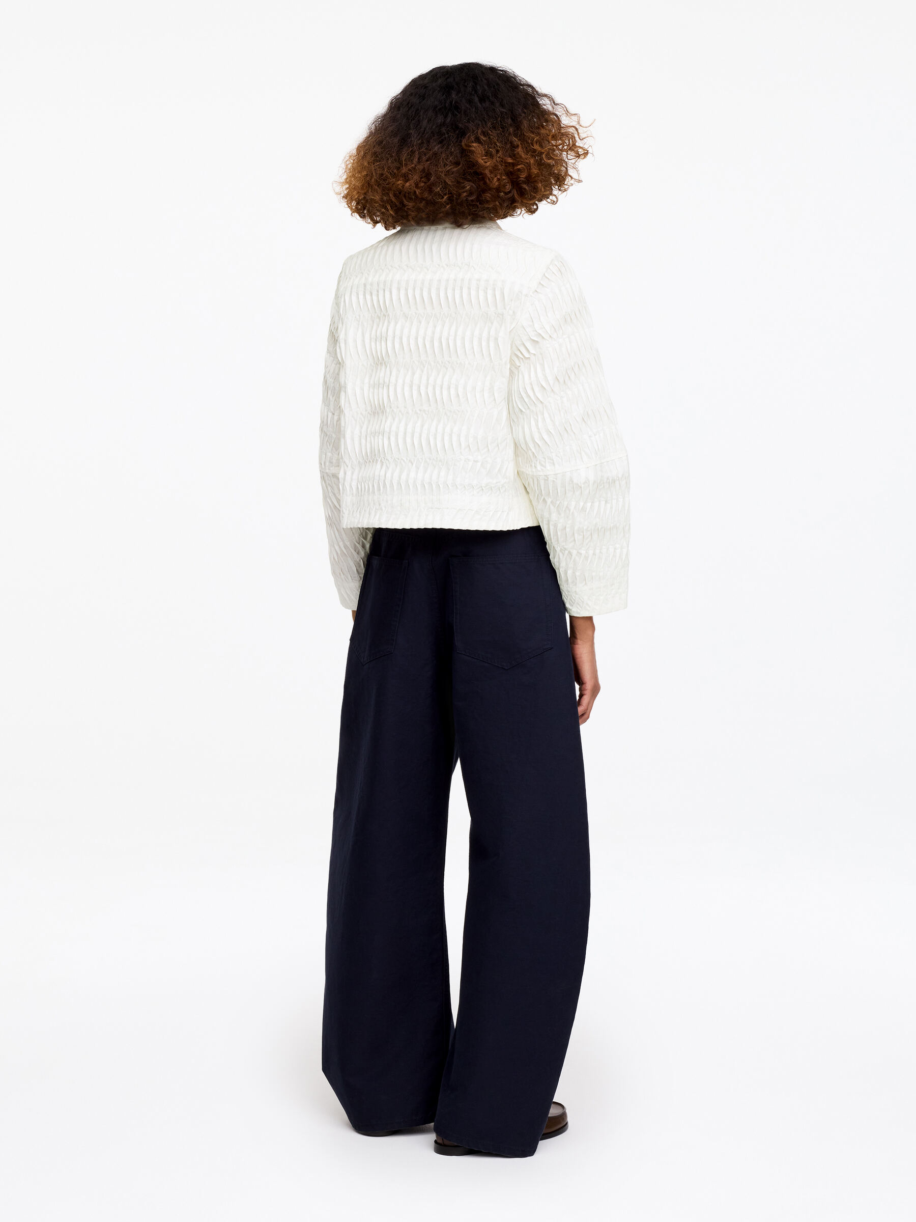 ARKET and Laila Gohar Pleated Overshirt - White - Loose fit - Women - StillMedia/Lookbook - 5