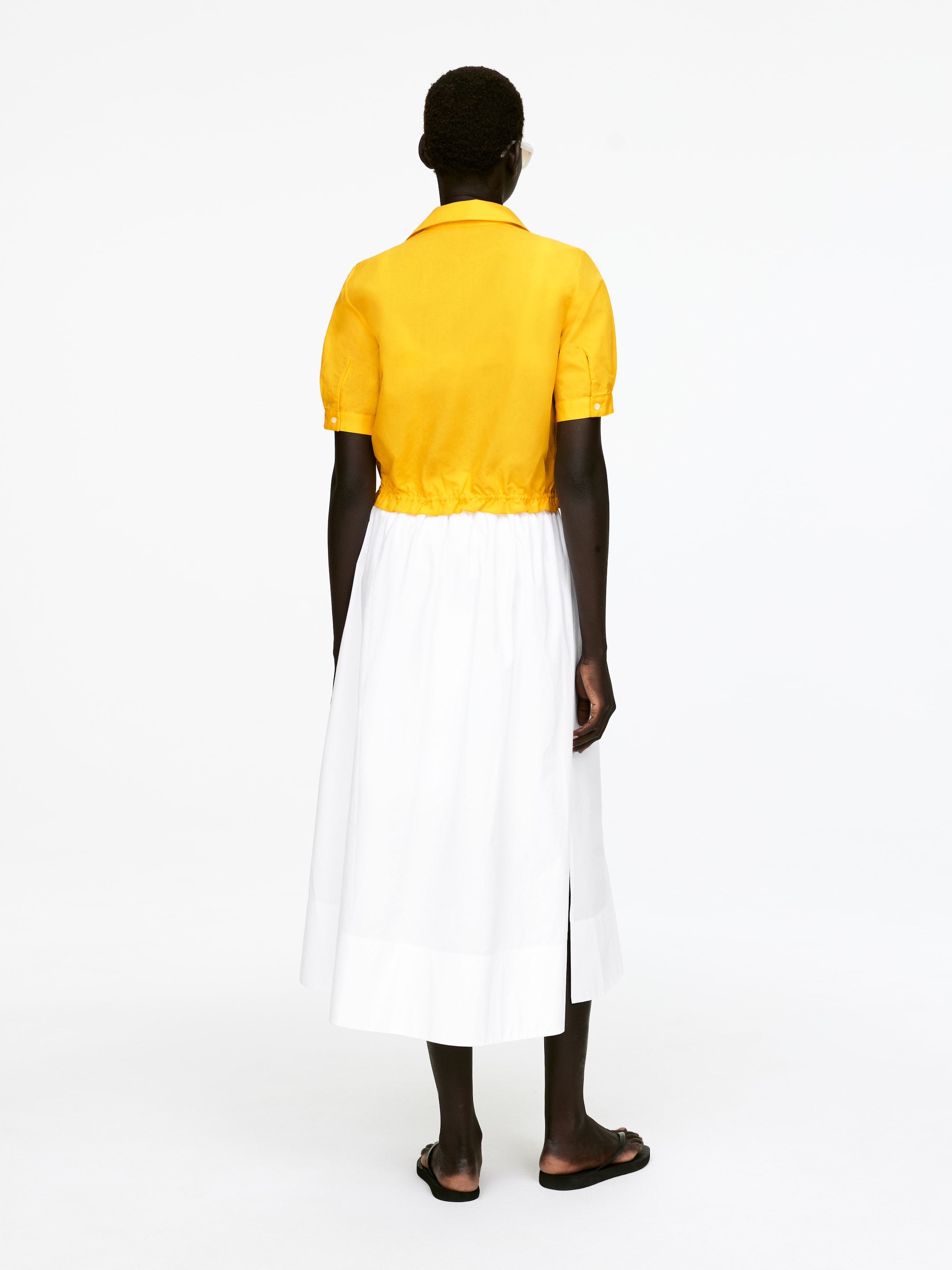 Zobrazit větší obrázek: Halenka s kulatým límcem - Yellow - ŽENY | H&M CZ 2