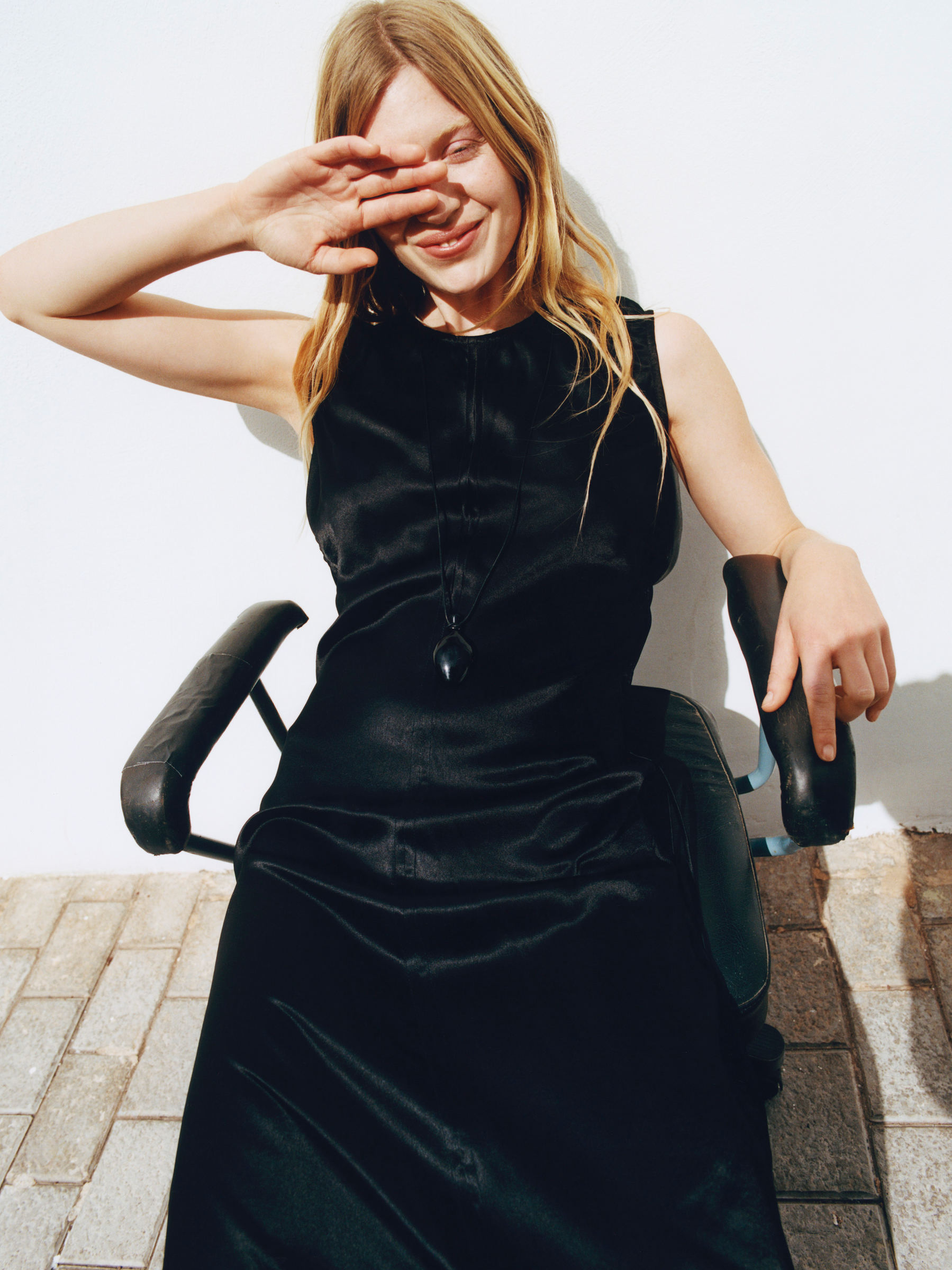 Collana con ciondolo a forma di bottiglia - Nero - Women - StillMedia/Environmental - 1