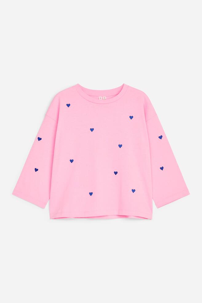Lockeres T-Shirt - Rosa/Herzen in Blau - 1