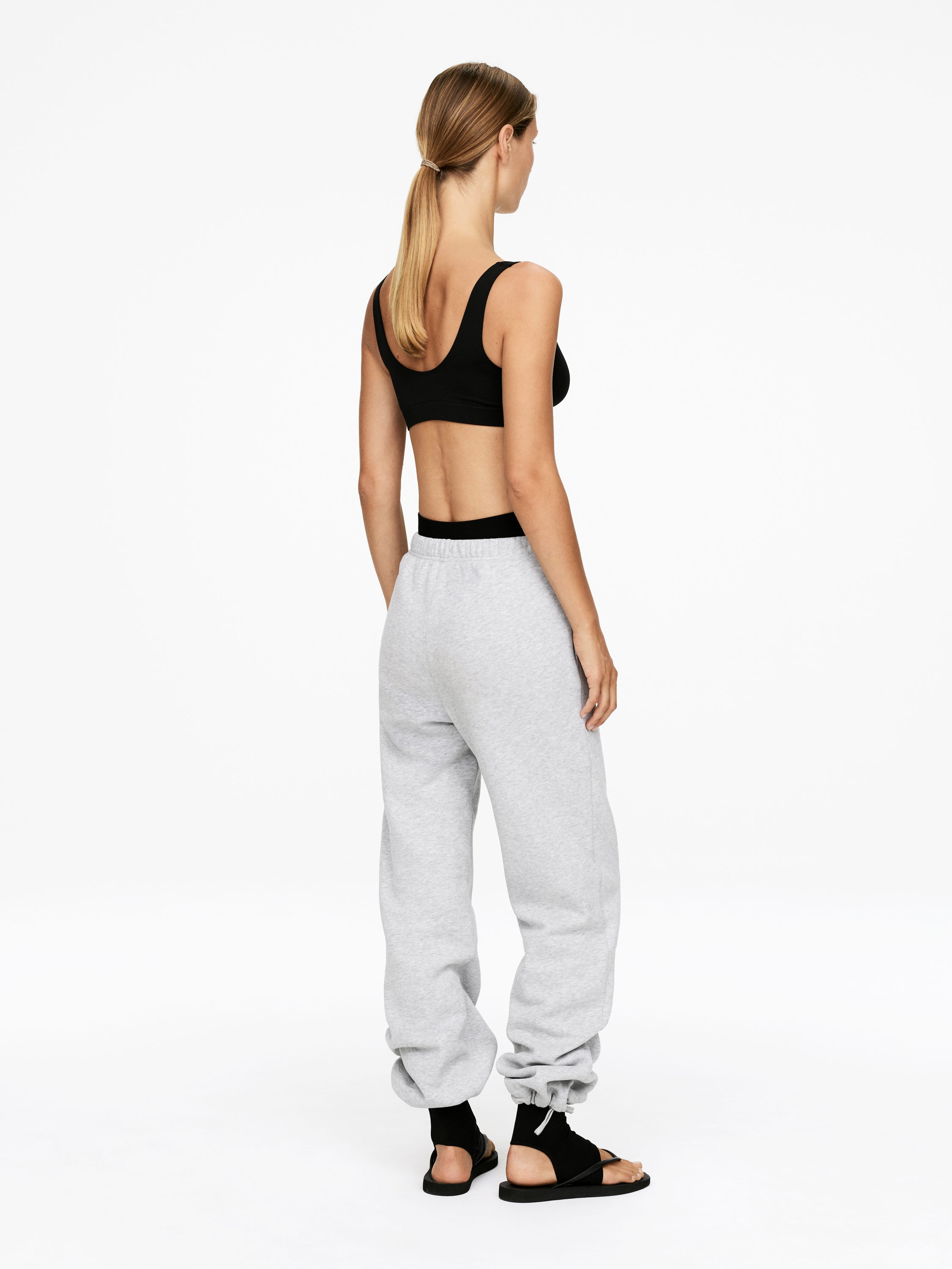 Seamless Top - Black - Slim fit - Women - StillMedia/Lookbook - 4
