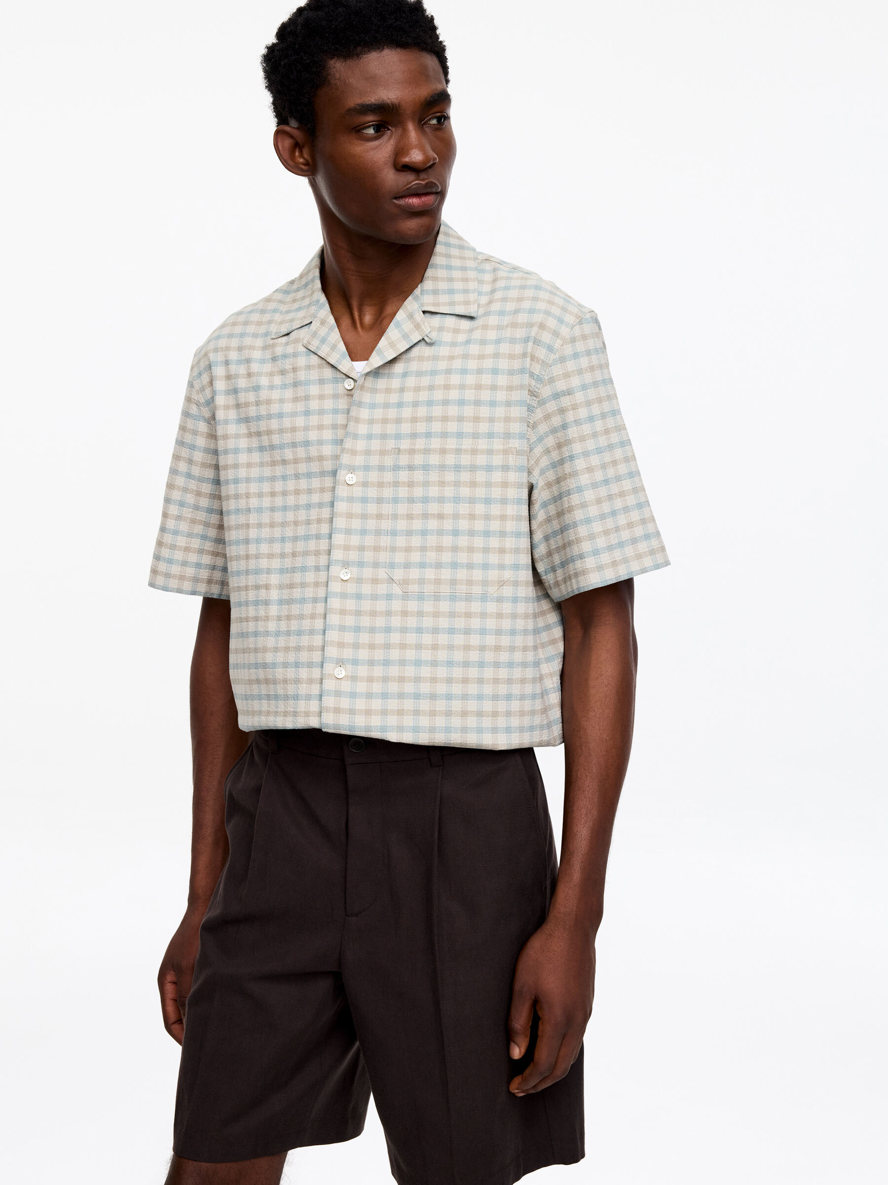 Chemise en seersucker à col cubain - Vert clair/Carreaux - Regular fit - Homme - StillMedia/Lookbook - 6